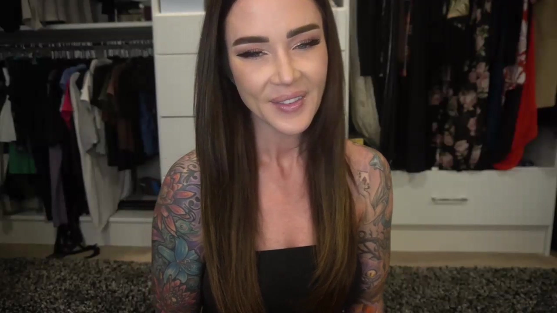 Gallery image thumbnail from VapePapi's myfreecams stream on, 06/26/2023, 22:37 image 19 of 20