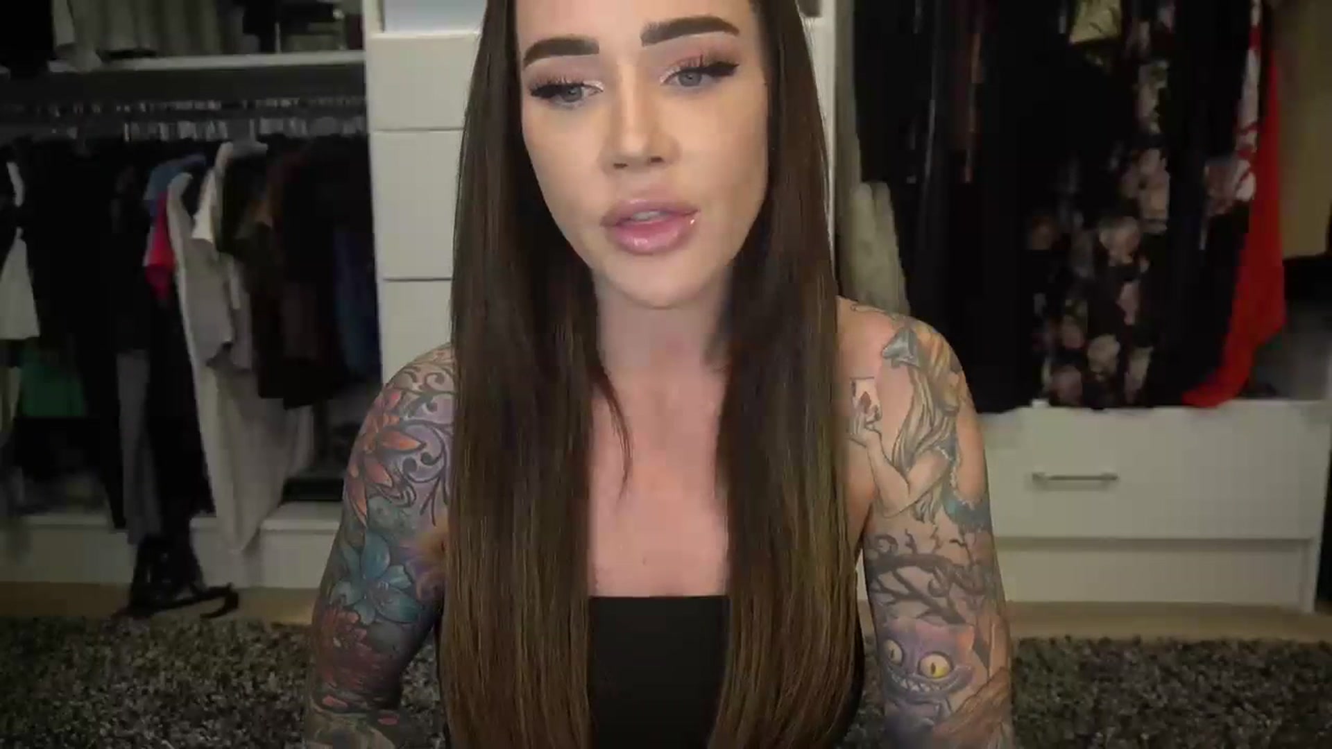 Gallery image thumbnail from VapePapi's myfreecams stream on, 06/26/2023, 22:37 image 13 of 20