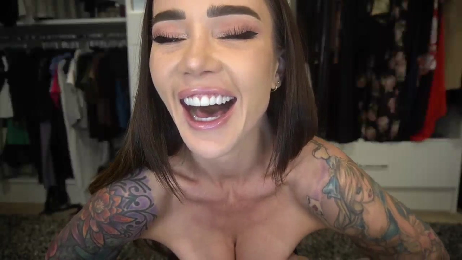 Gallery image thumbnail from VapePapi's myfreecams stream on, 06/26/2023, 23:02 image 7 of 20