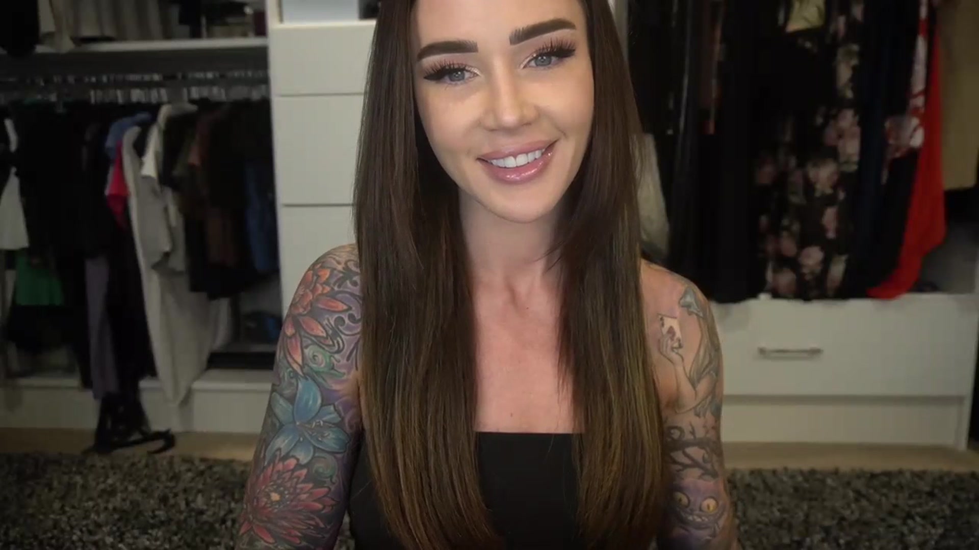 Gallery image thumbnail from VapePapi's myfreecams stream on, 06/26/2023, 23:02 image 2 of 20