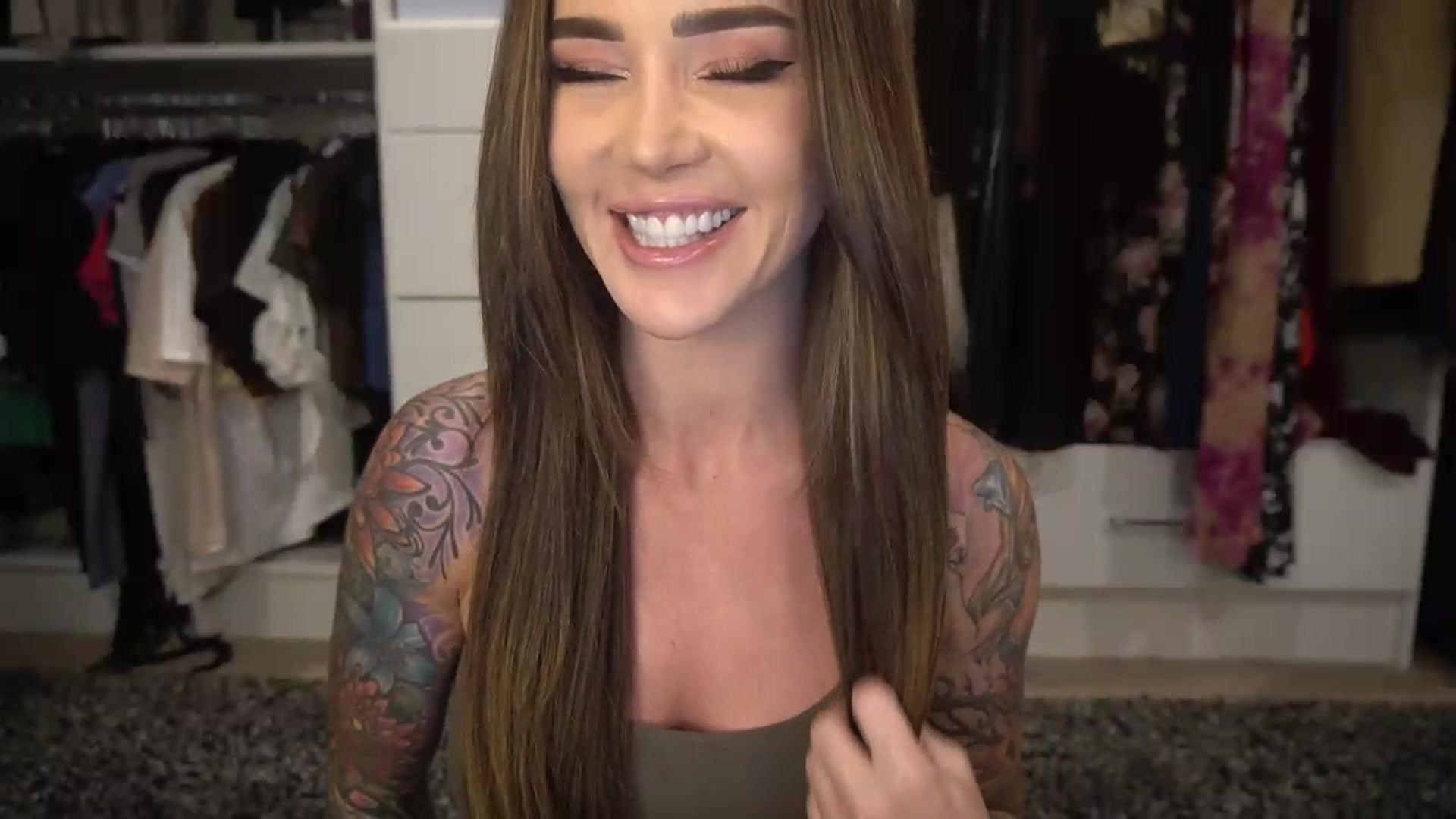 Gallery image thumbnail from VapePapi's myfreecams stream on, 07/07/2023, 23:08 image 9 of 20