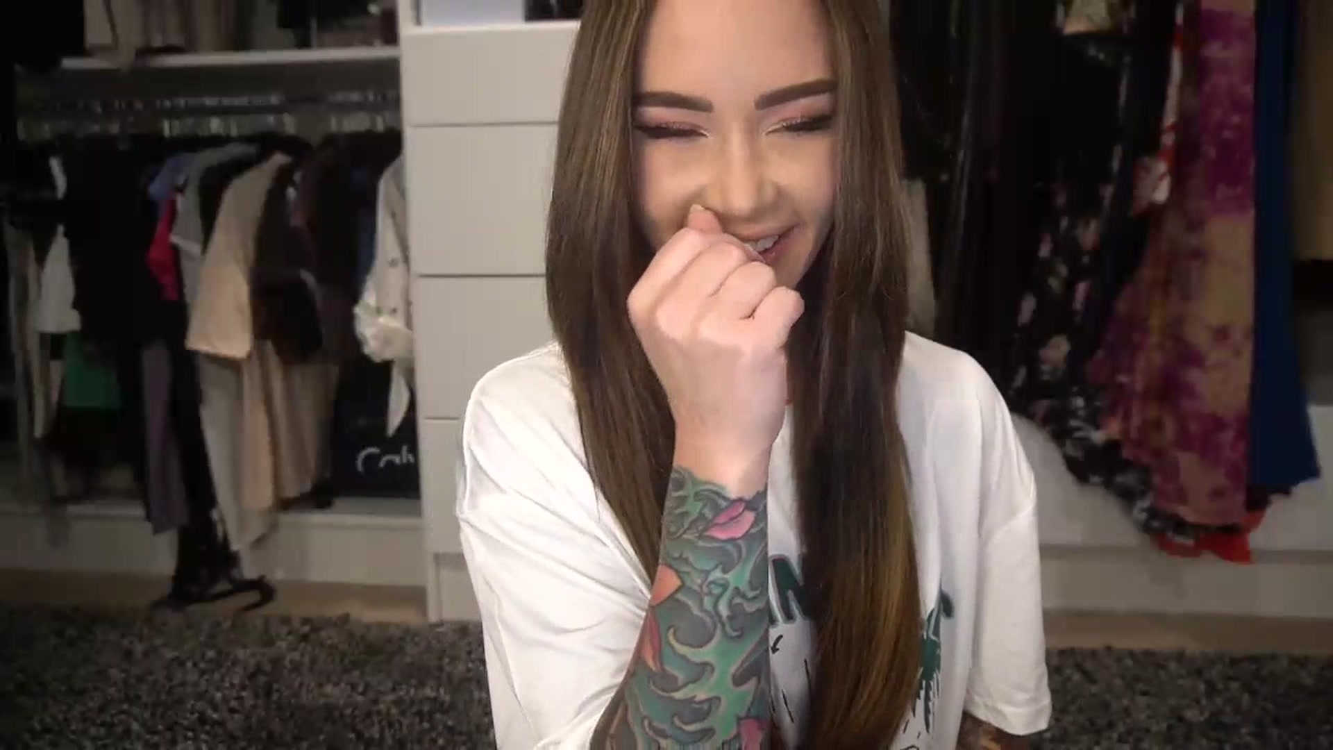 Gallery image thumbnail from VapePapi's myfreecams stream on, 07/12/2023, 22:19 image 13 of 20