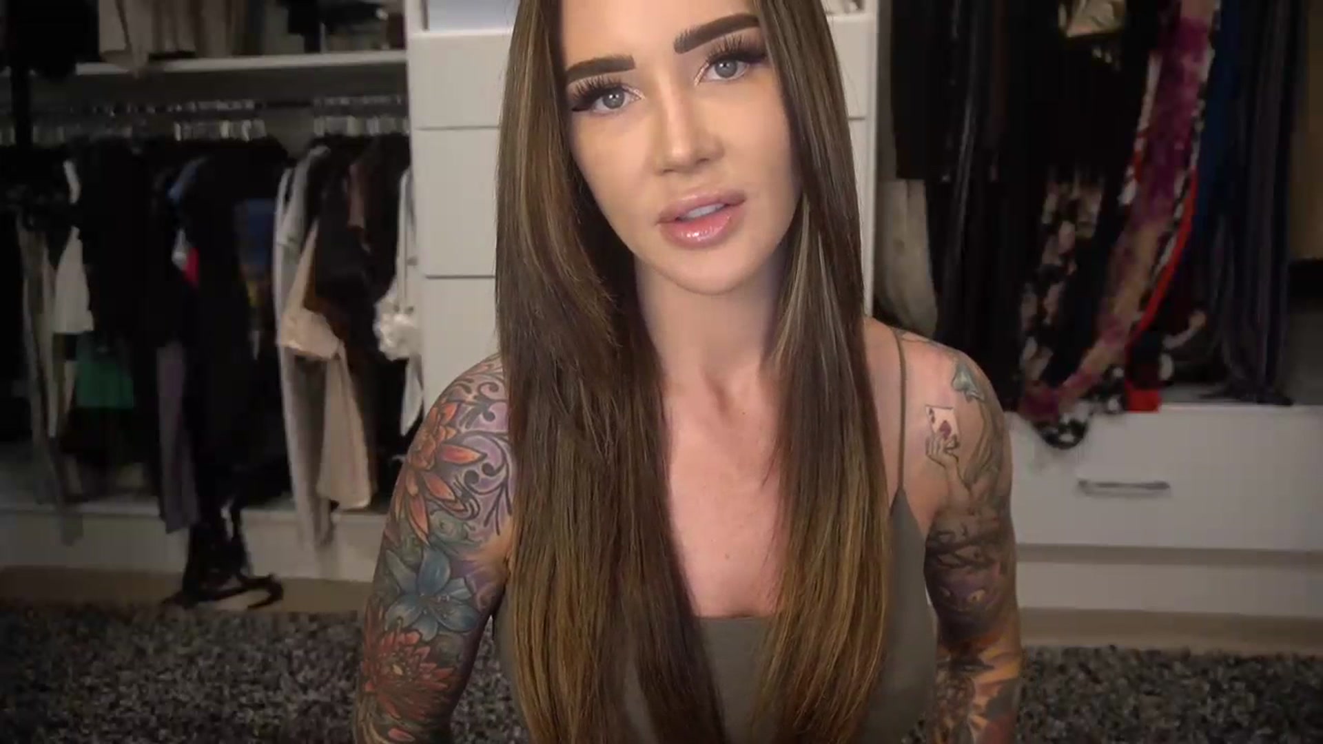 Gallery image thumbnail from VapePapi's myfreecams stream on, 07/16/2023, 19:47 image 2 of 20