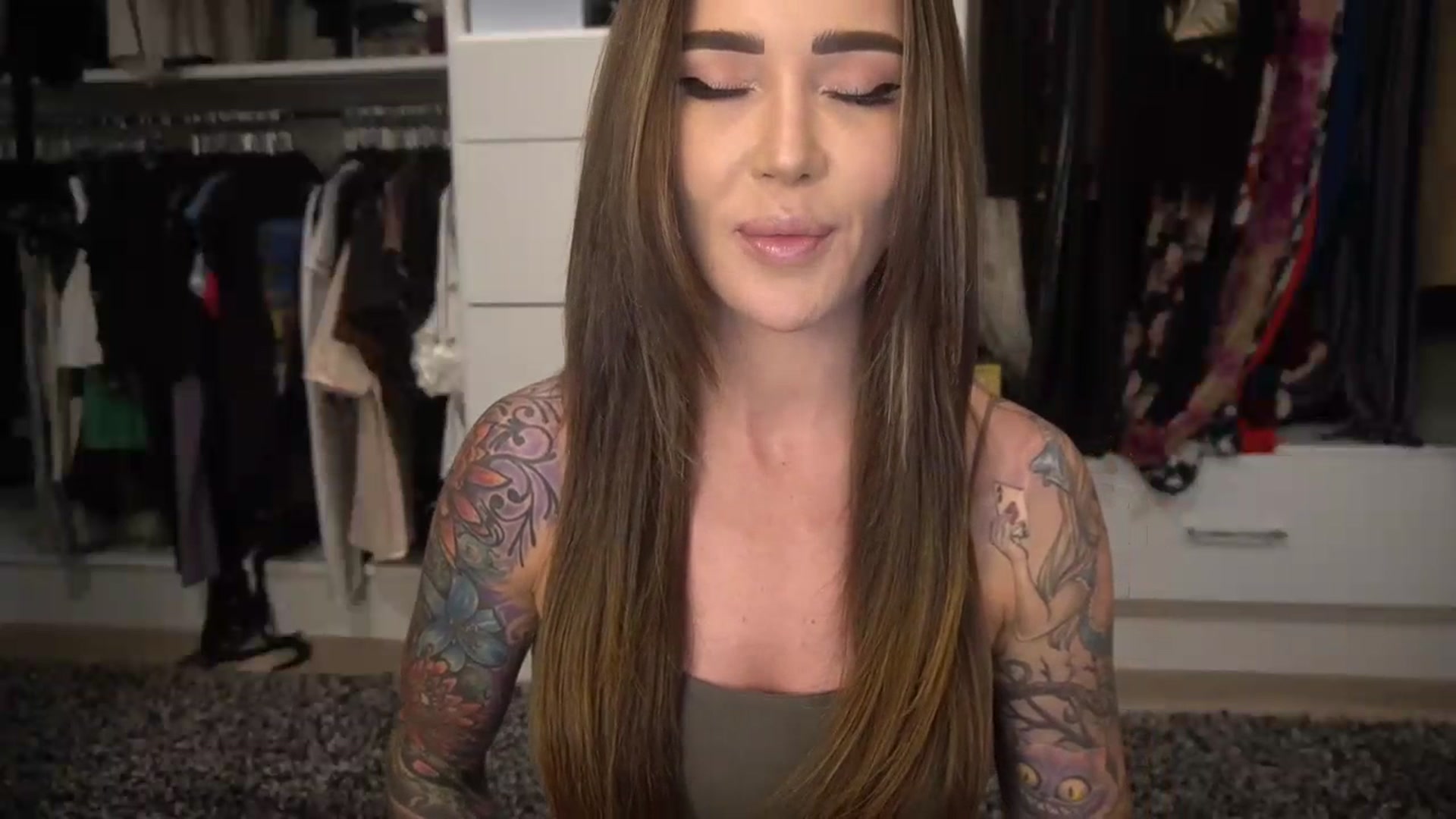 Gallery image thumbnail from VapePapi's myfreecams stream on, 07/16/2023, 19:47 image 7 of 20
