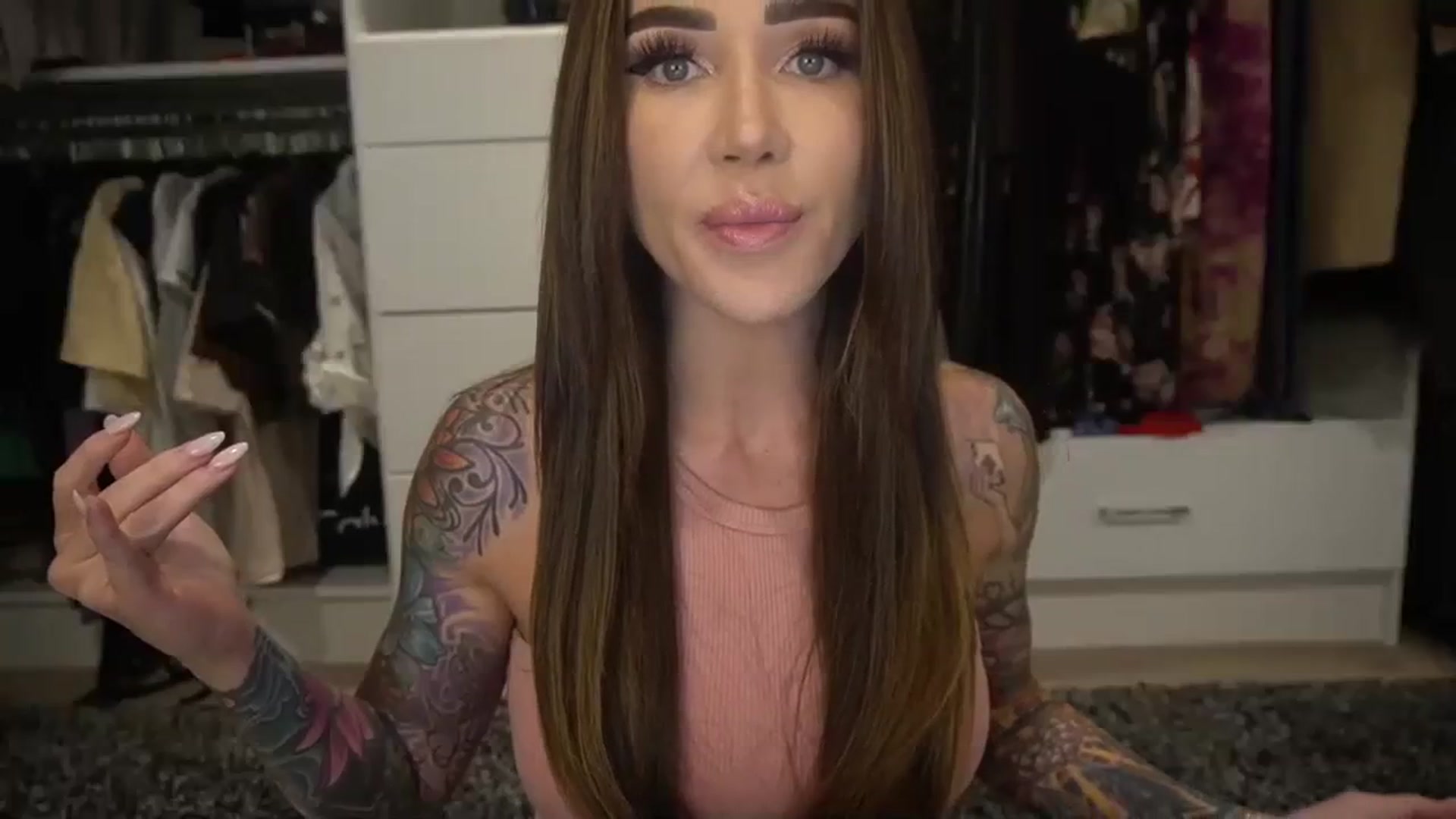 Gallery image thumbnail from VapePapi's myfreecams stream on, 07/25/2023, 20:01 image 5 of 20