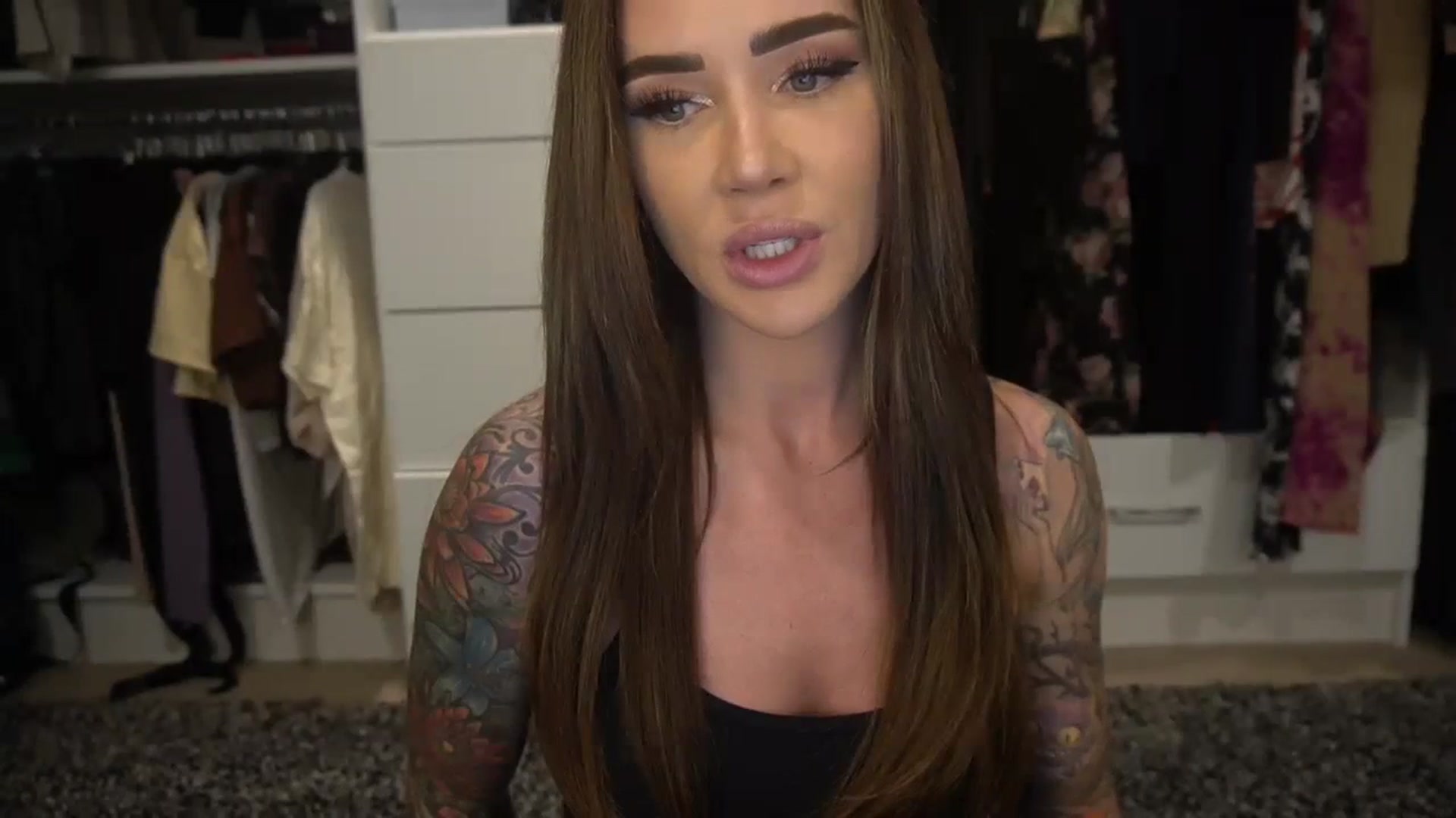 Gallery image thumbnail from VapePapi's myfreecams stream on, 08/04/2023, 22:28 image 7 of 20