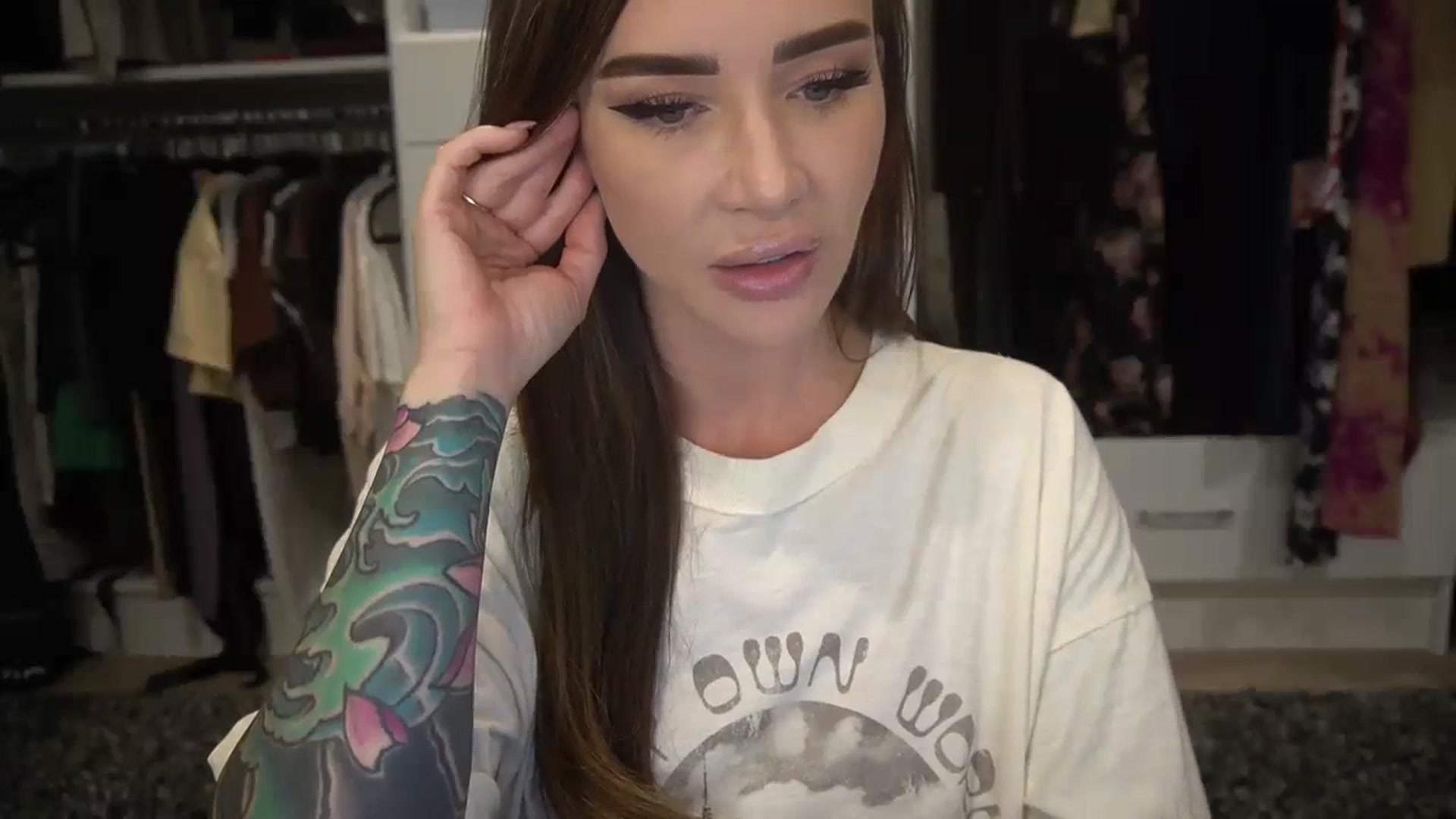 Gallery image thumbnail from VapePapi's myfreecams stream on, 08/06/2023, 20:03 image 13 of 20