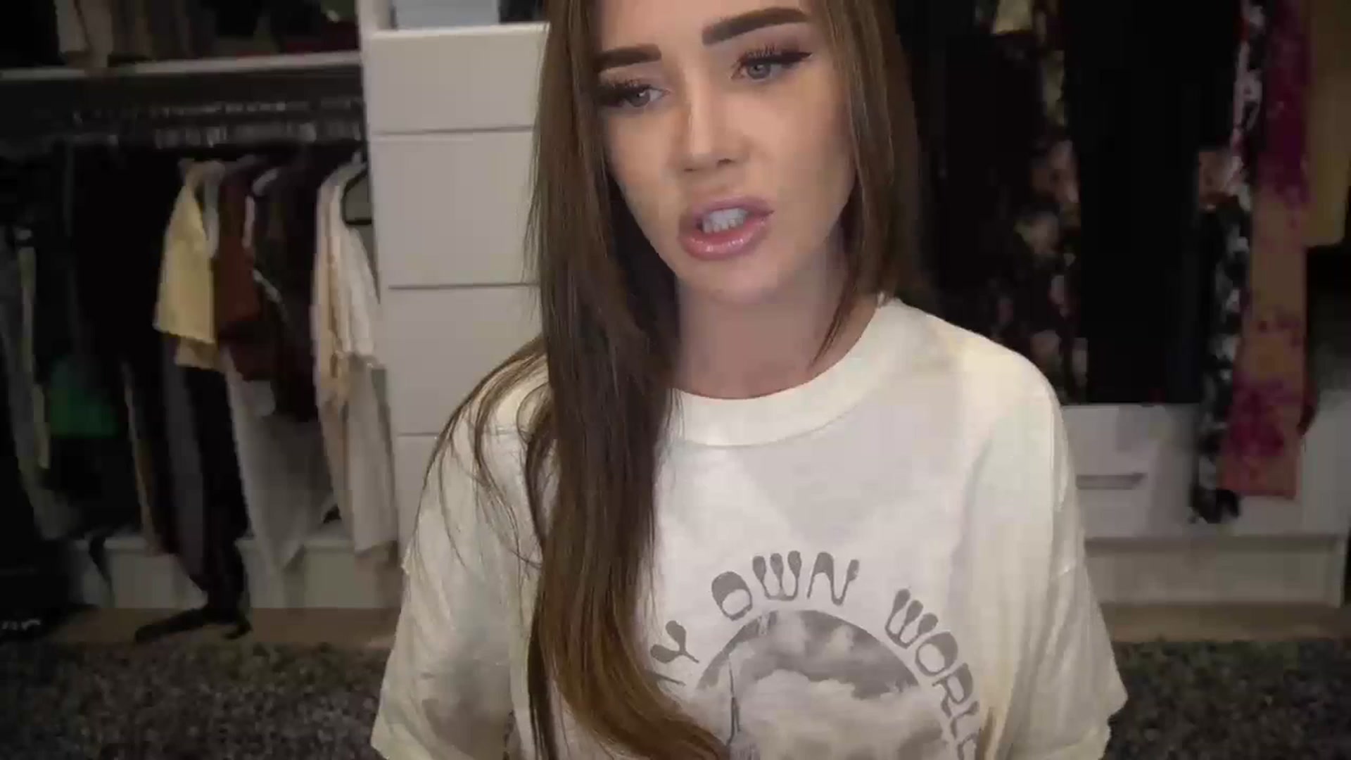 Gallery image thumbnail from VapePapi's myfreecams stream on, 08/06/2023, 20:03 image 3 of 20