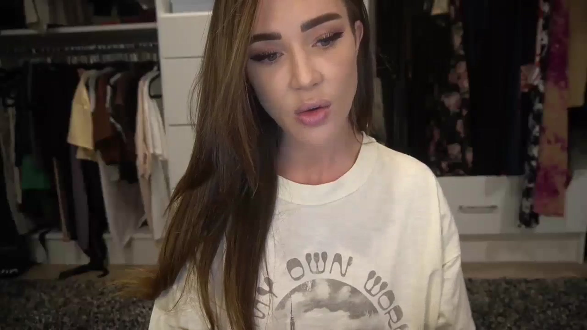 Gallery image thumbnail from VapePapi's myfreecams stream on, 08/06/2023, 20:03 image 12 of 20
