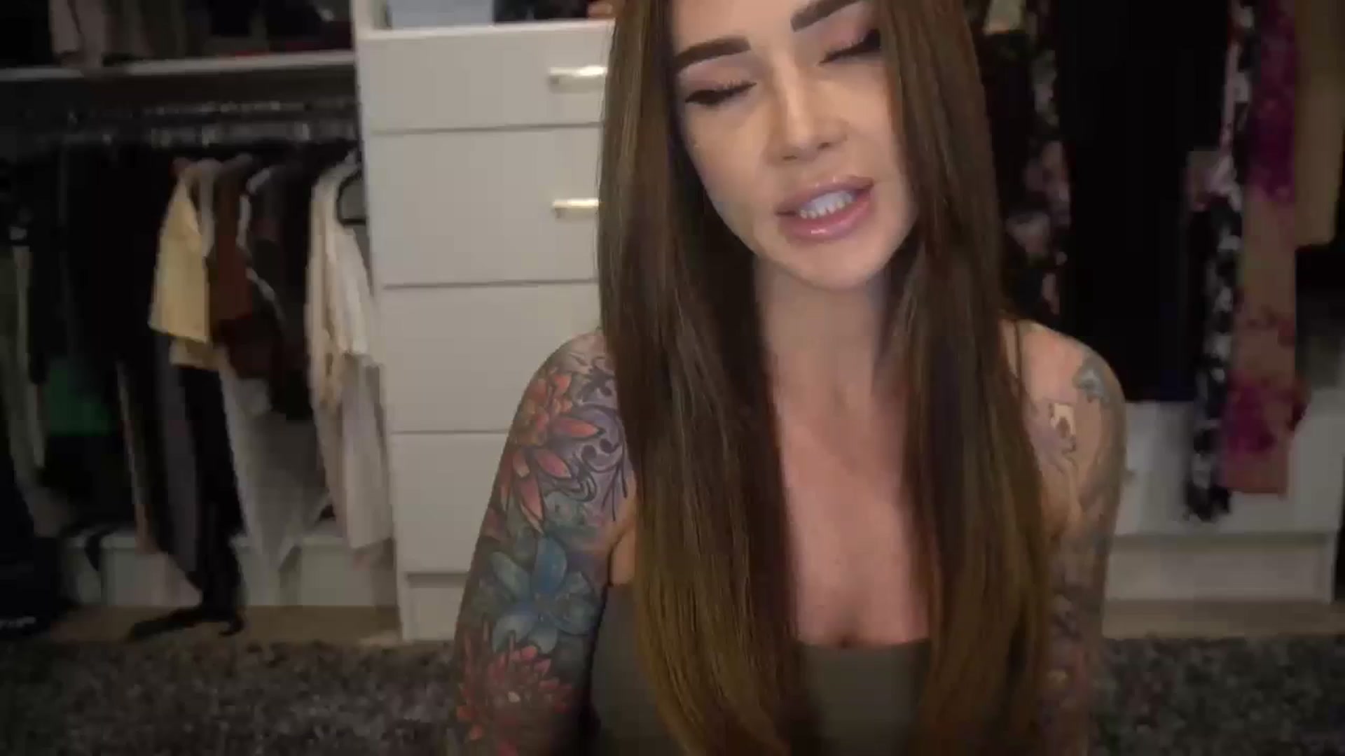 Gallery image thumbnail from VapePapi's myfreecams stream on, 08/07/2023, 22:01 image 7 of 20