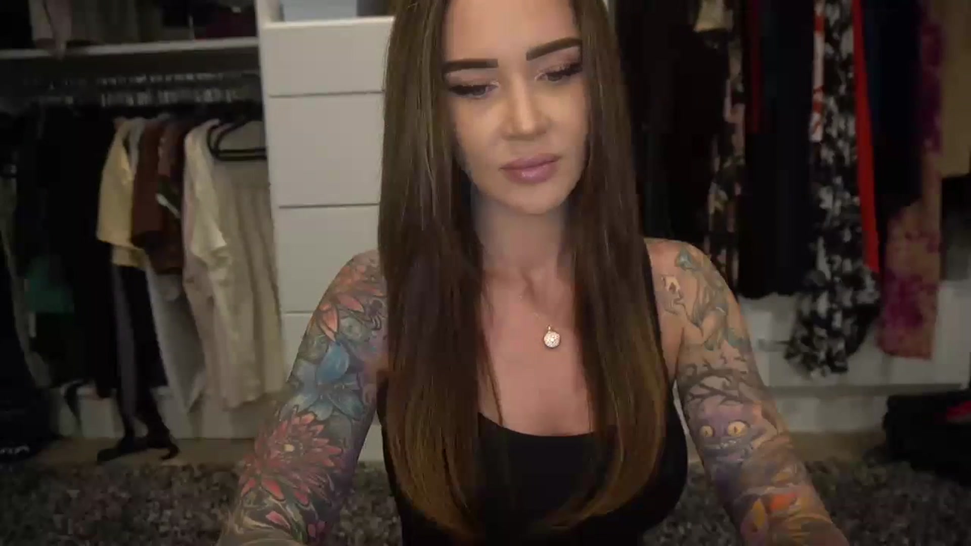 Gallery image thumbnail from VapePapi's myfreecams stream on, 08/15/2023, 21:53 image 9 of 20