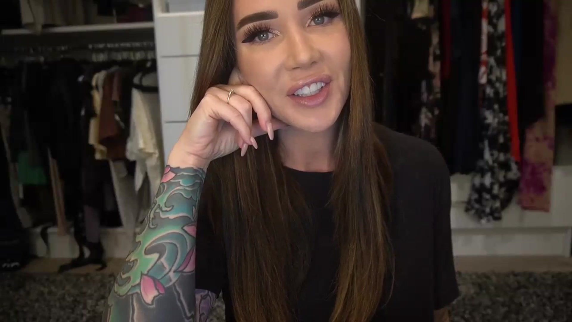 Gallery image thumbnail from VapePapi's myfreecams stream on, 08/20/2023, 19:56 image 13 of 20