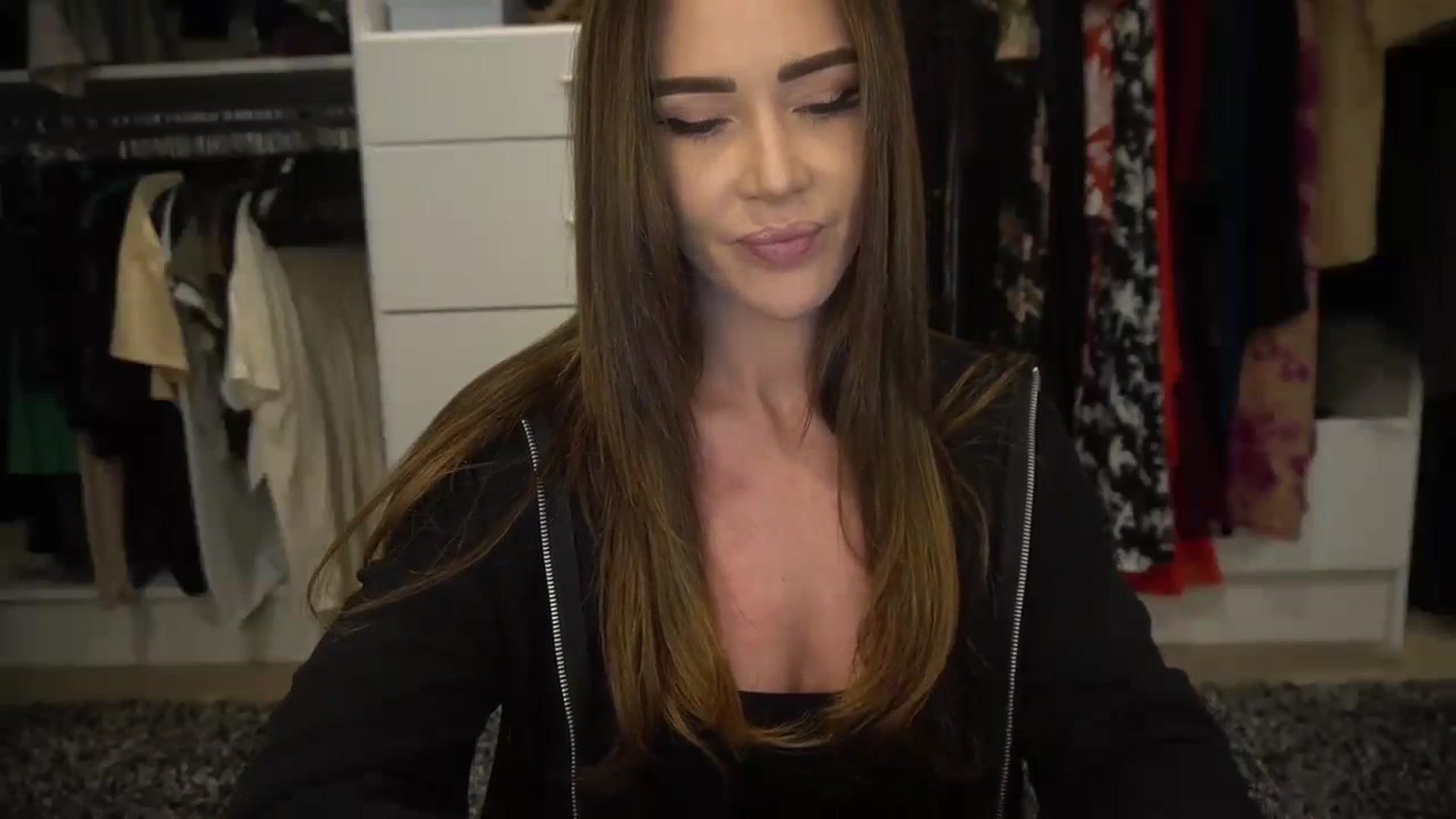 Gallery image thumbnail from VapePapi's myfreecams stream on, 09/03/2023, 19:59 image 9 of 20