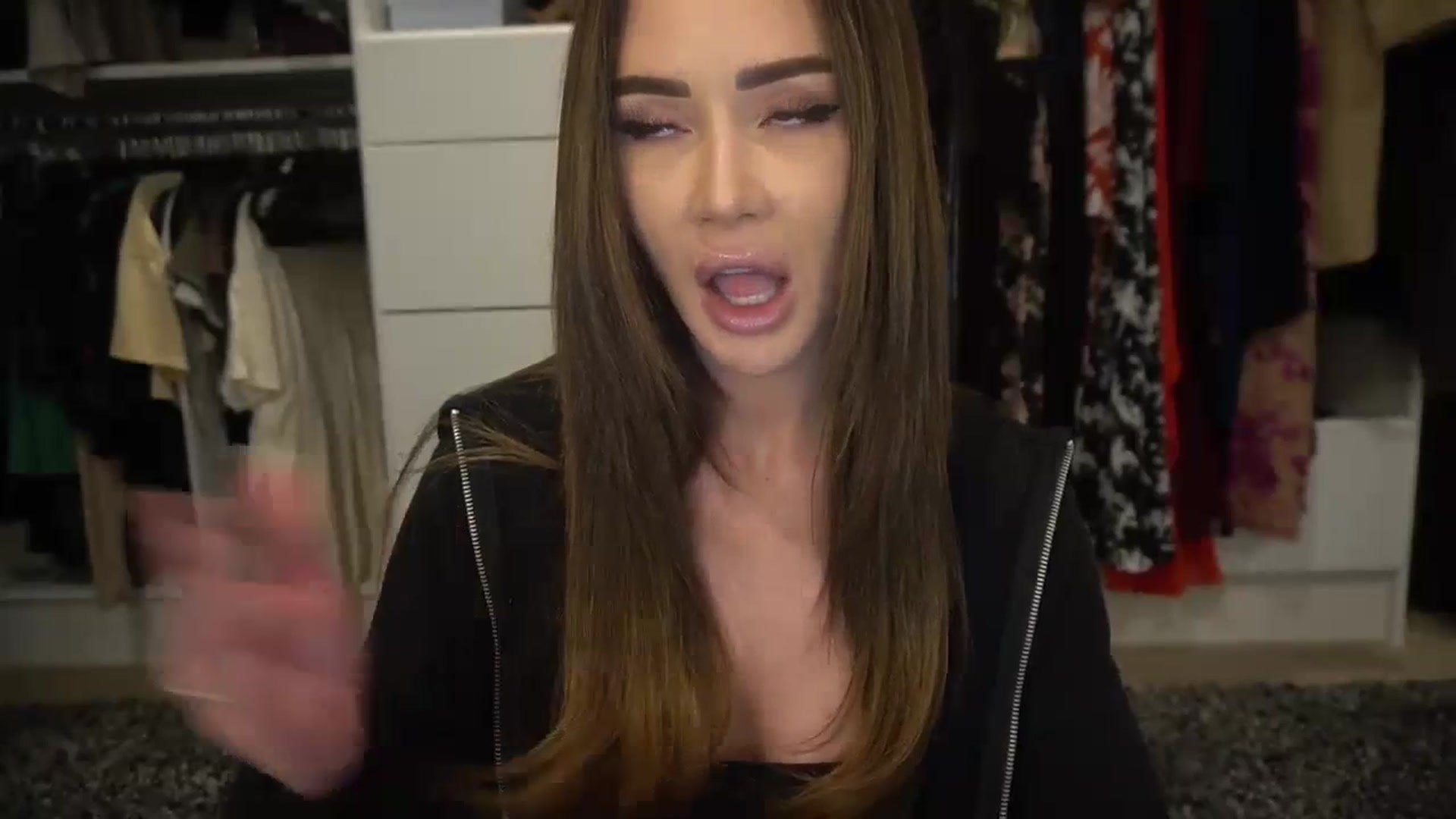 Gallery image thumbnail from VapePapi's myfreecams stream on, 09/03/2023, 19:59 image 17 of 20
