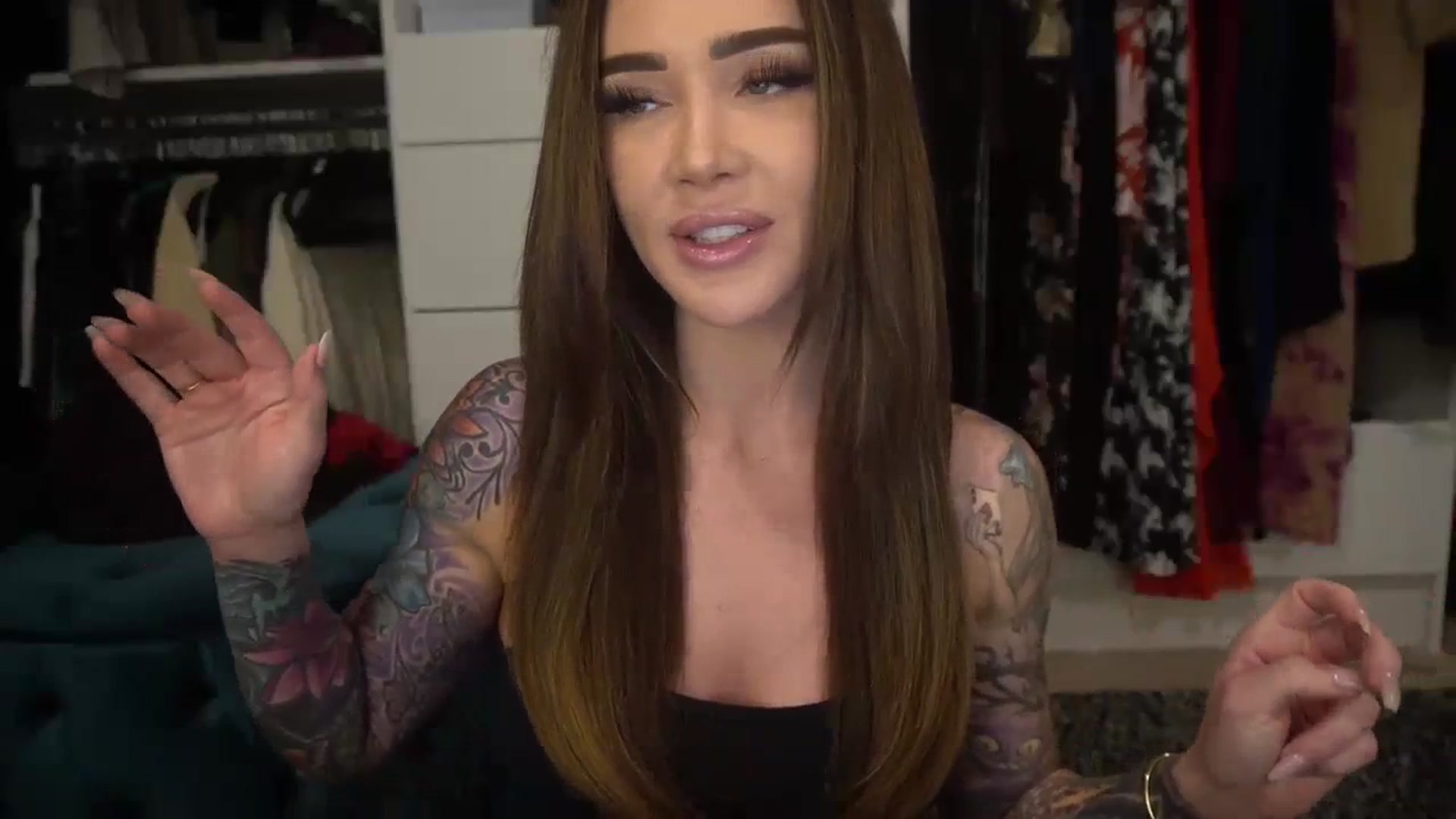 Gallery image thumbnail from VapePapi's myfreecams stream on, 09/04/2023, 22:00 image 20 of 20