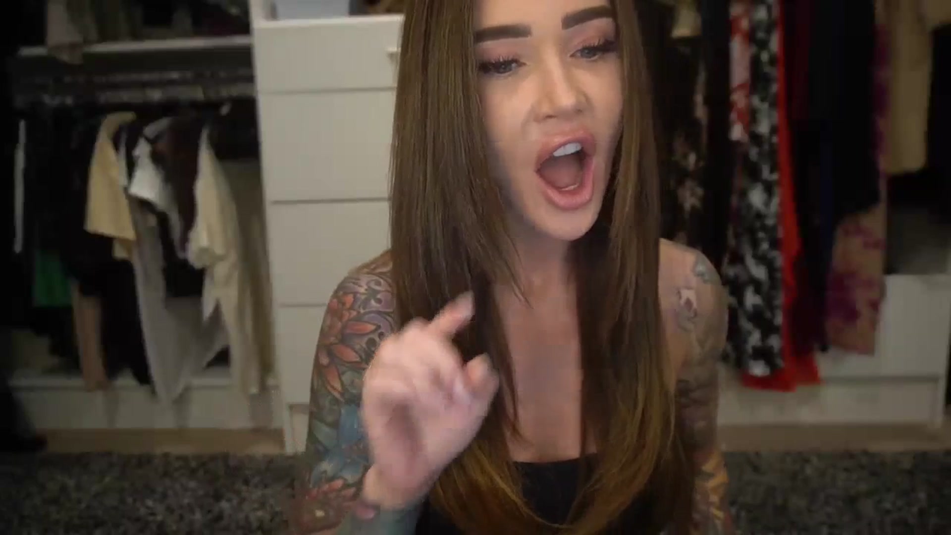 Gallery image thumbnail from VapePapi's myfreecams stream on, 09/07/2023, 21:55 image 11 of 20