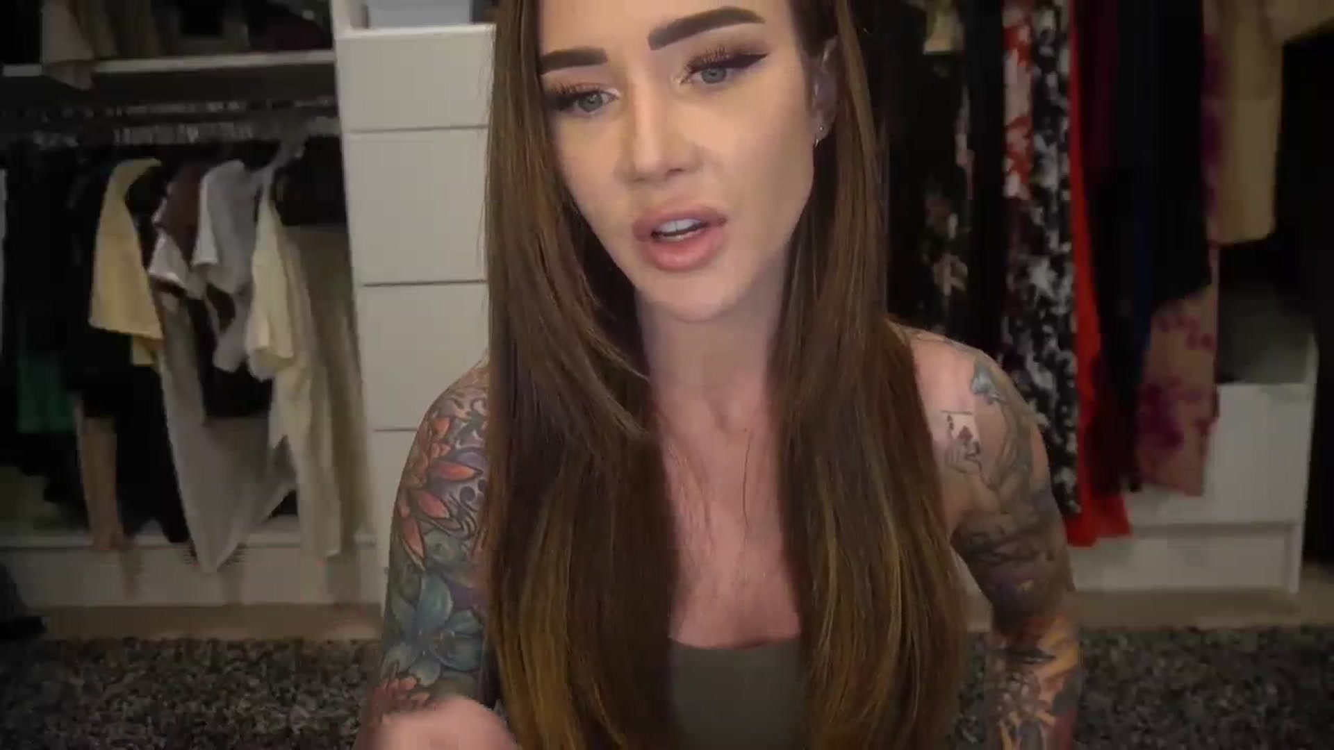 Gallery image thumbnail from VapePapi's myfreecams stream on, 09/10/2023, 20:00 image 17 of 20