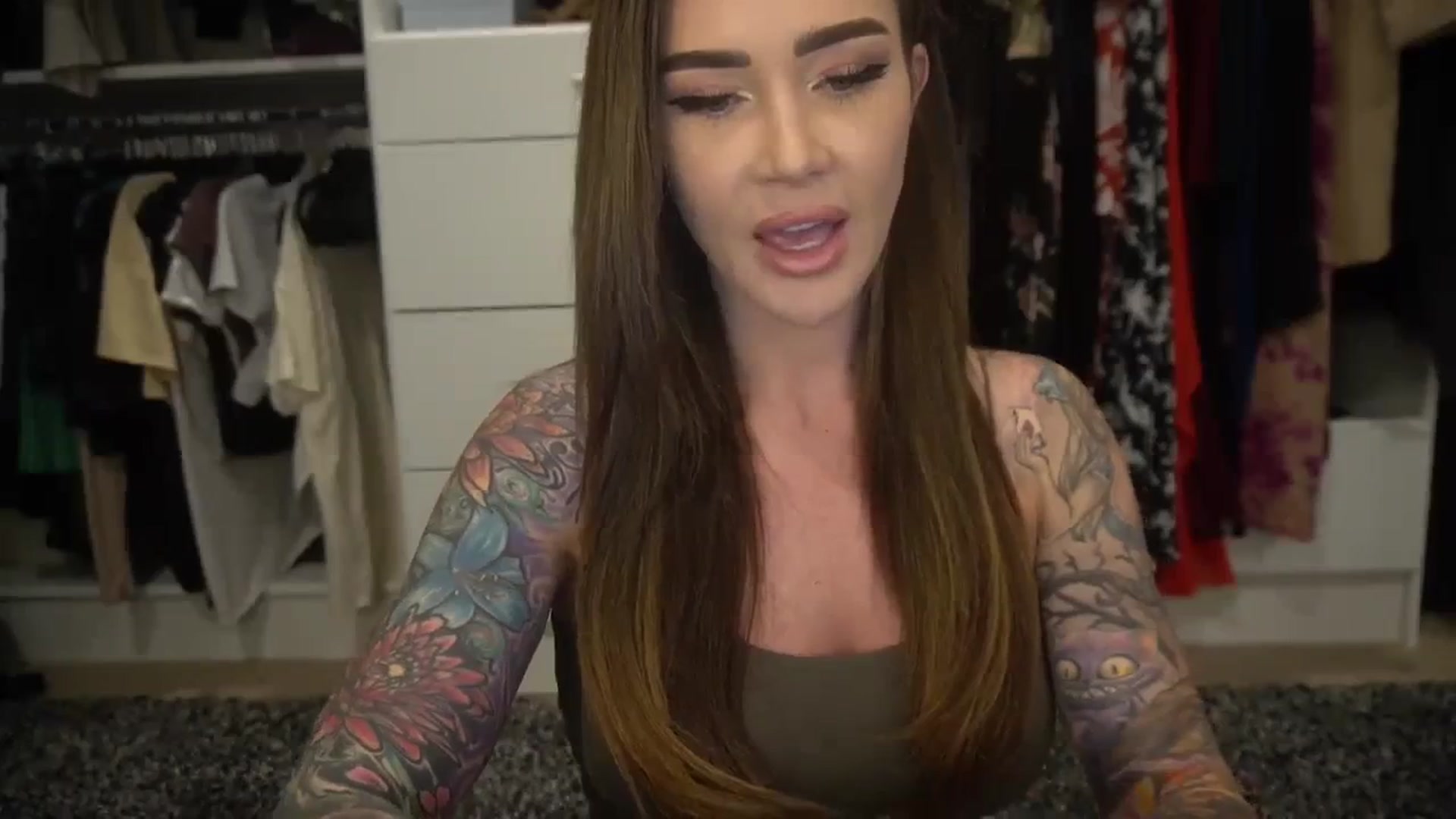 Gallery image thumbnail from VapePapi's myfreecams stream on, 09/10/2023, 20:00 image 10 of 20