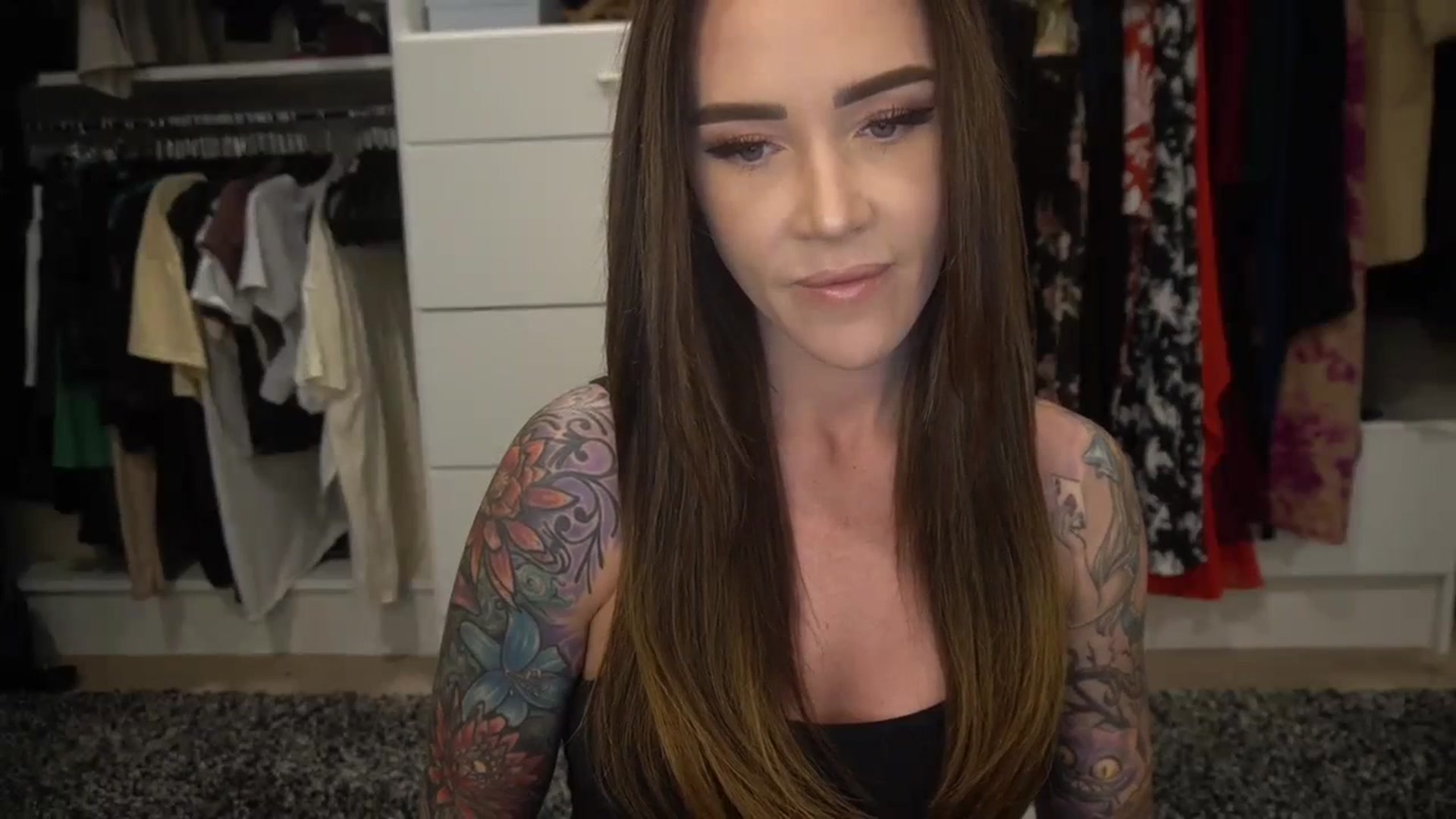 Gallery image thumbnail from VapePapi's myfreecams stream on, 09/11/2023, 21:36 image 15 of 20