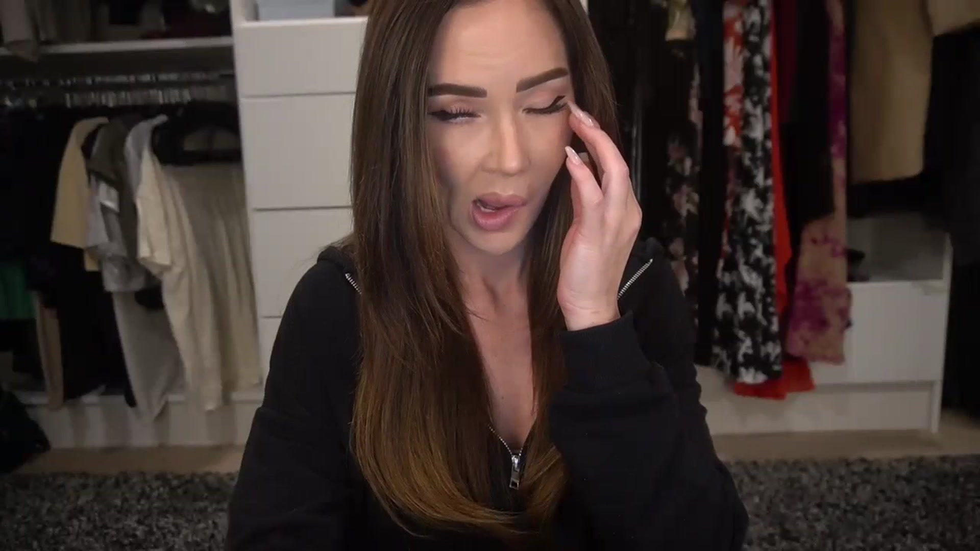 Gallery image thumbnail from VapePapi's myfreecams stream on, 09/24/2023, 19:50 image 6 of 20