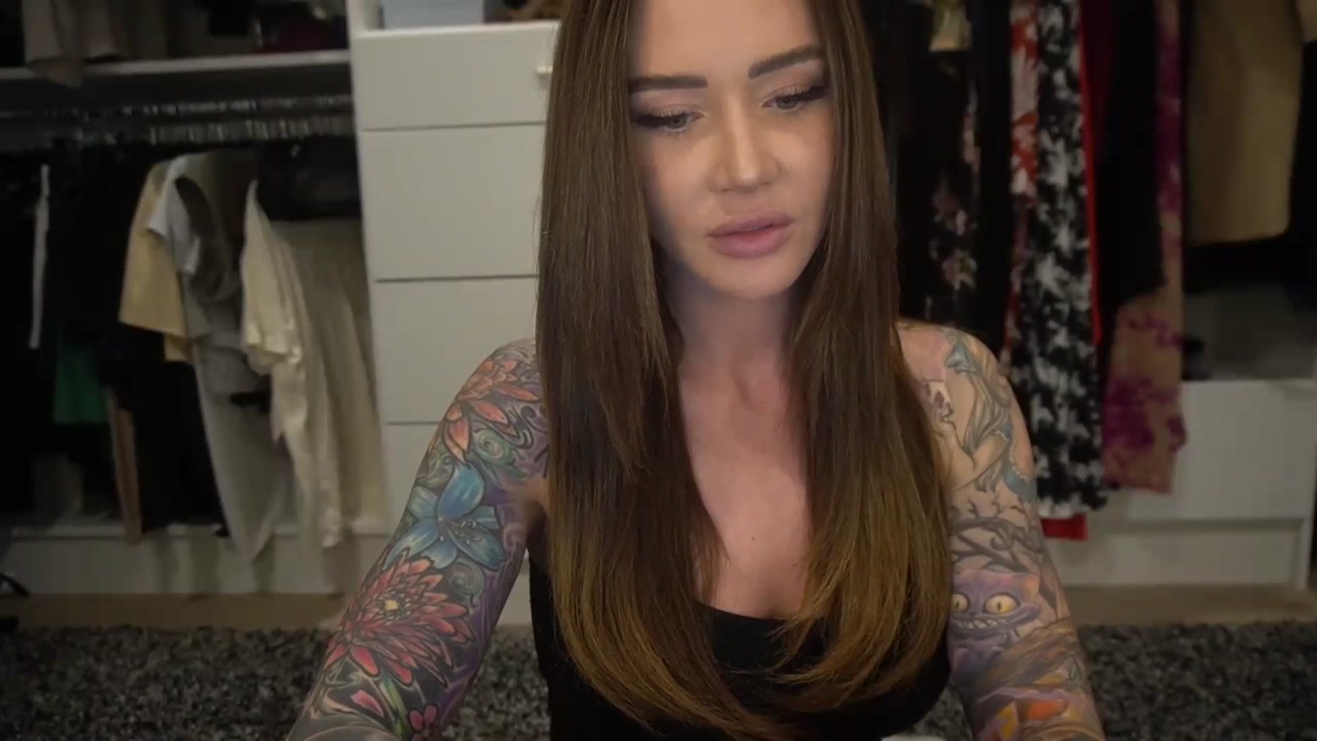 Gallery image thumbnail from VapePapi's myfreecams stream on, 10/03/2023, 21:53 image 13 of 20