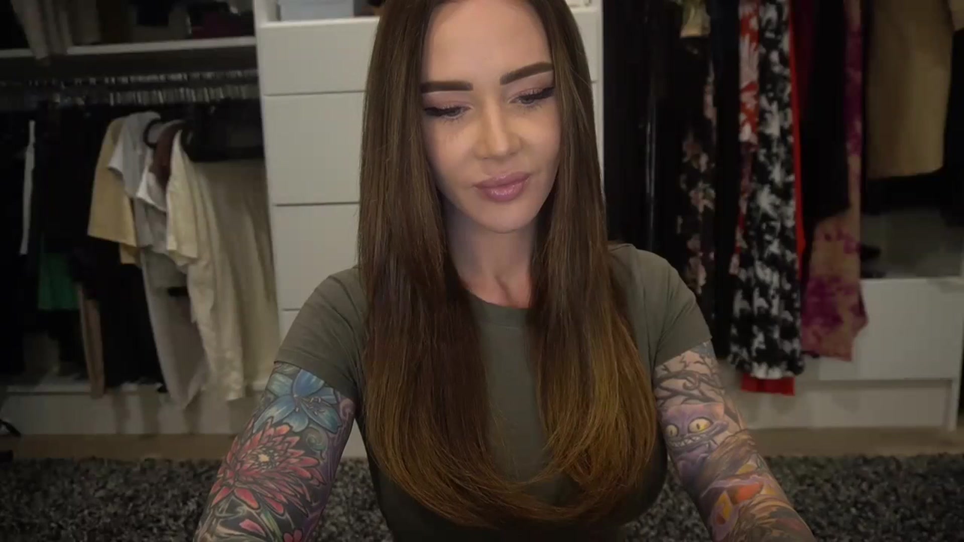 Gallery image thumbnail from VapePapi's myfreecams stream on, 10/08/2023, 19:50 image 7 of 20