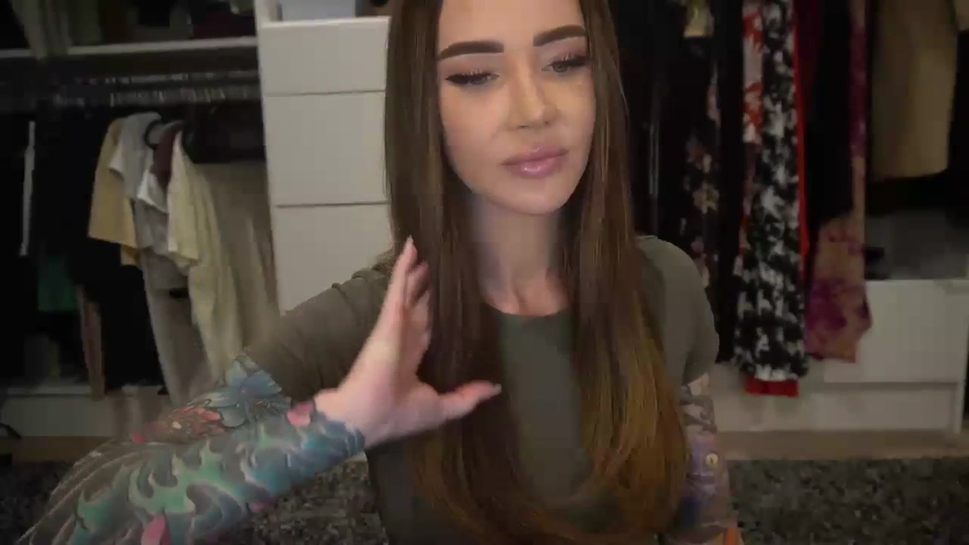 Gallery image thumbnail from VapePapi's myfreecams stream on, 10/08/2023, 19:50 image 6 of 20