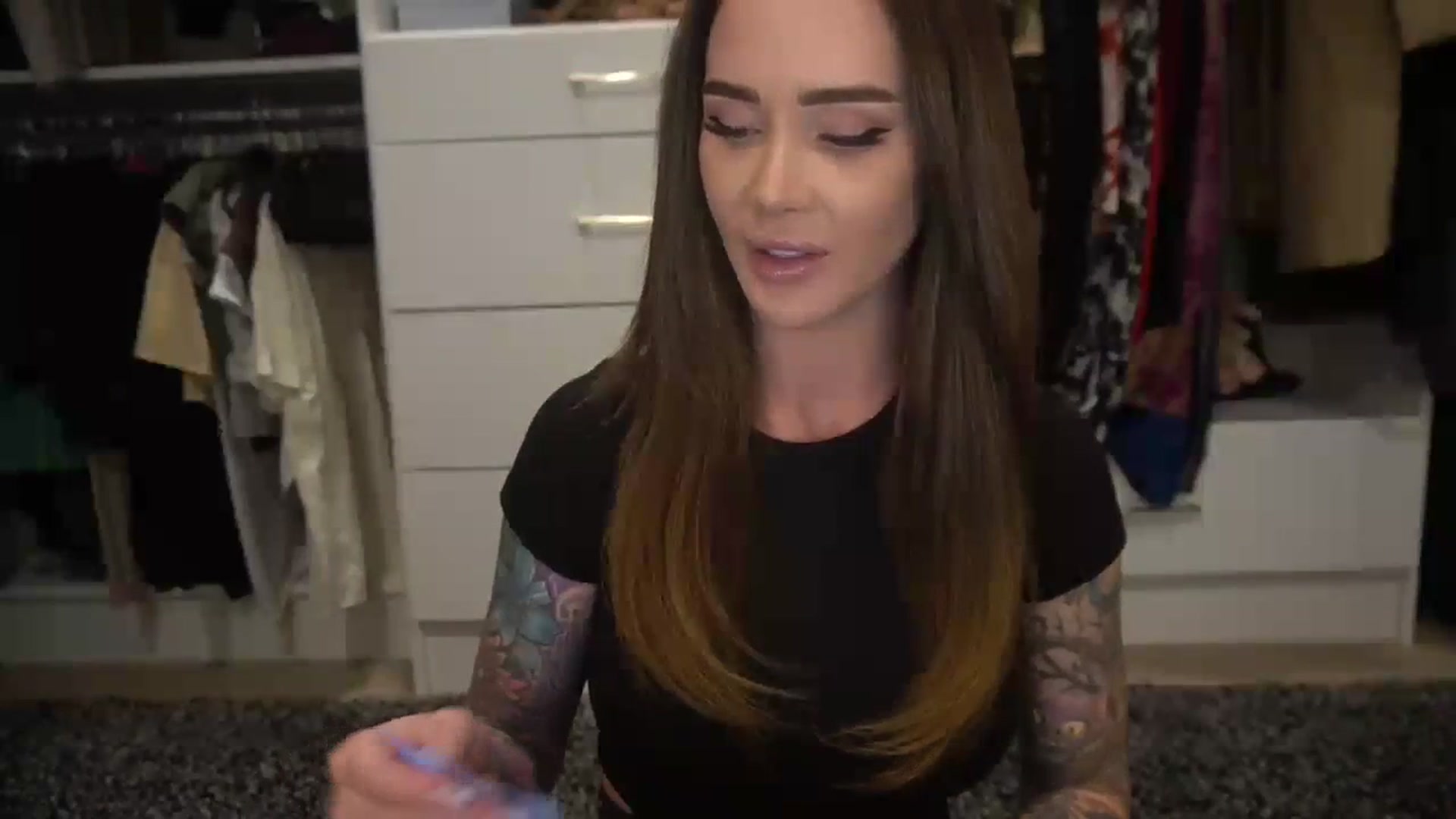 Gallery image thumbnail from VapePapi's myfreecams stream on, 10/13/2023, 21:55 image 8 of 20