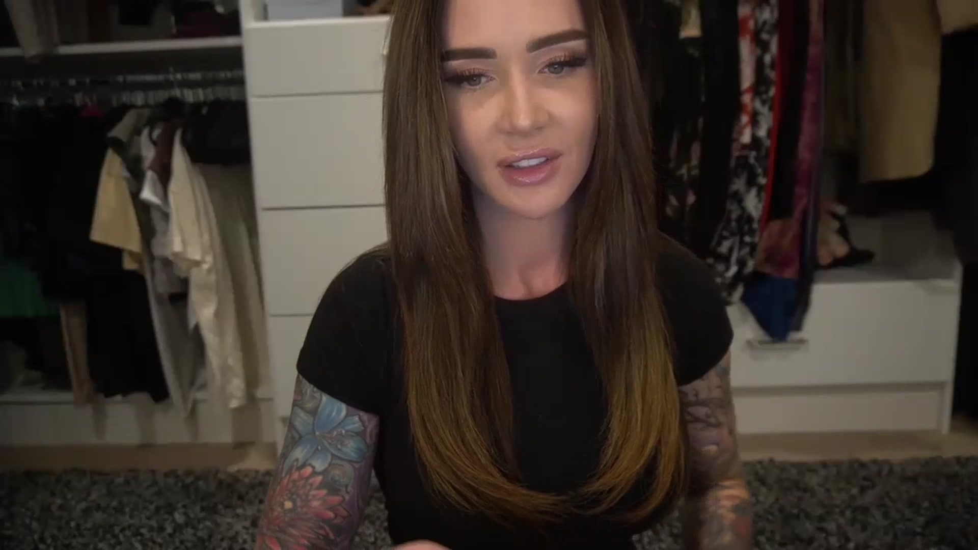 Gallery image thumbnail from VapePapi's myfreecams stream on, 10/13/2023, 21:55 image 17 of 20