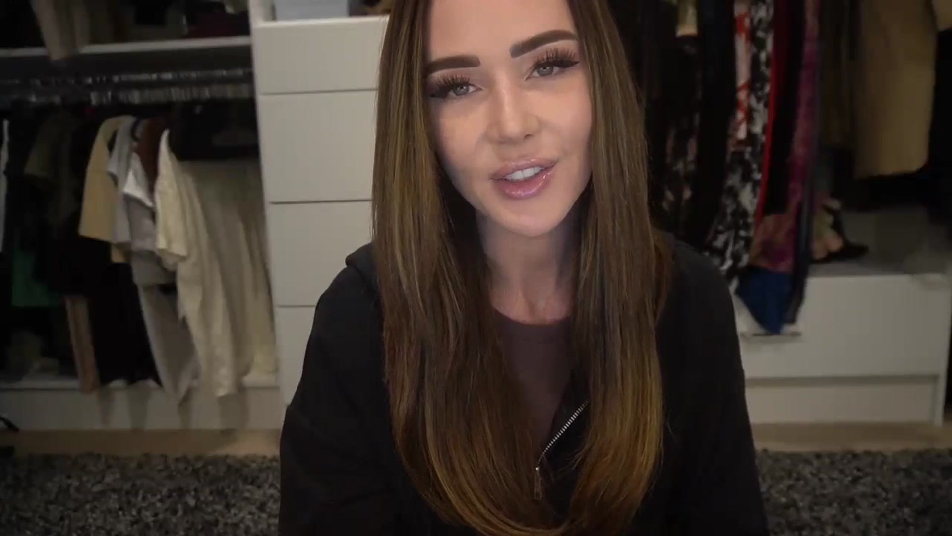 Gallery image thumbnail from VapePapi's myfreecams stream on, 10/15/2023, 19:28 image 8 of 20