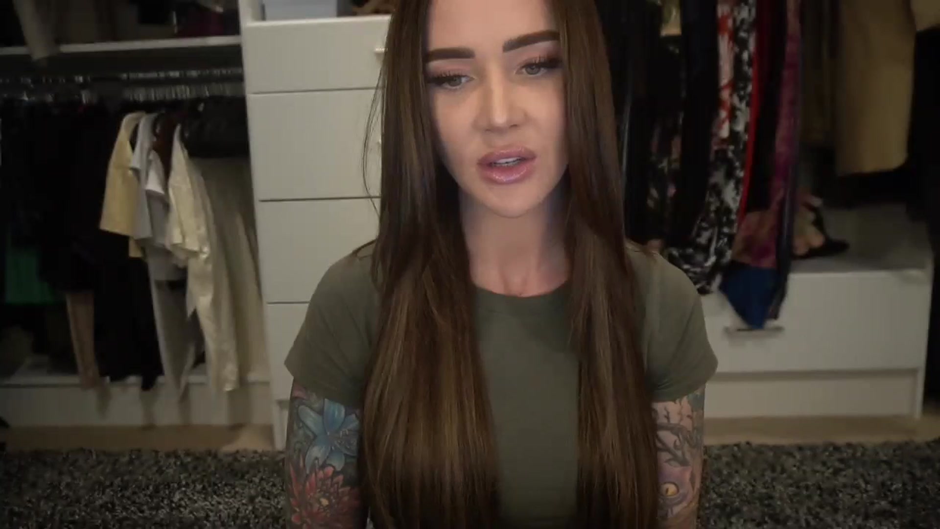 Gallery image thumbnail from VapePapi's myfreecams stream on, 10/18/2023, 22:17 image 18 of 20