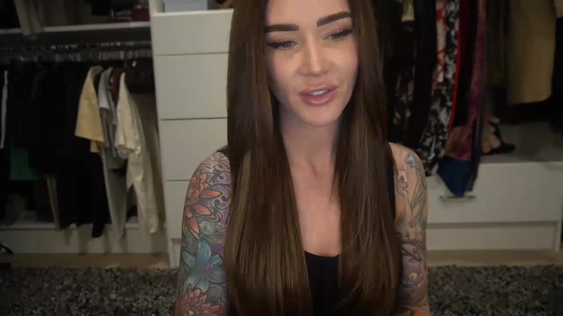 Gallery image thumbnail from VapePapi's myfreecams stream on, 10/20/2023, 21:54 image 9 of 20
