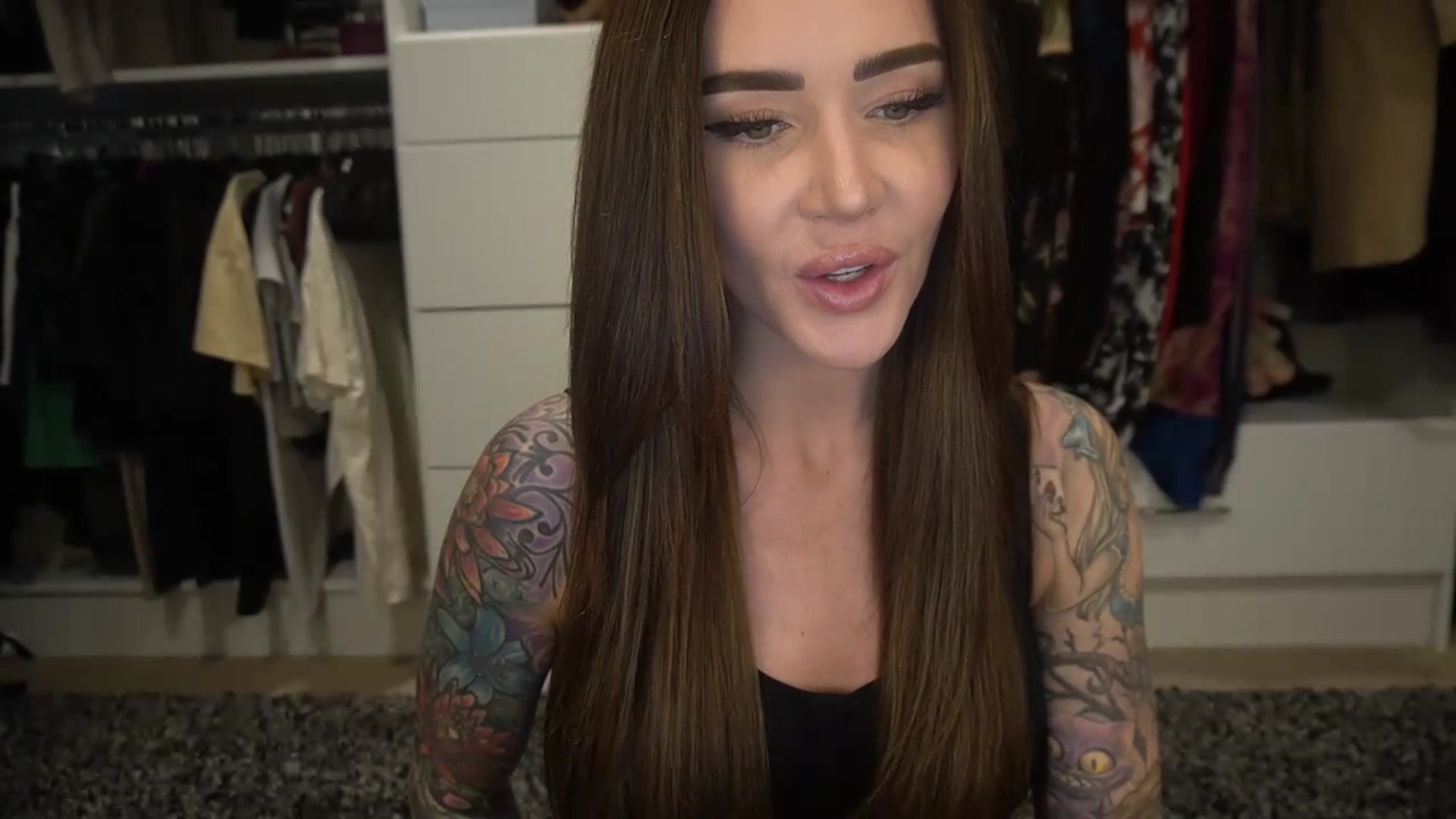 Gallery image thumbnail from VapePapi's myfreecams stream on, 10/20/2023, 21:54 image 15 of 20