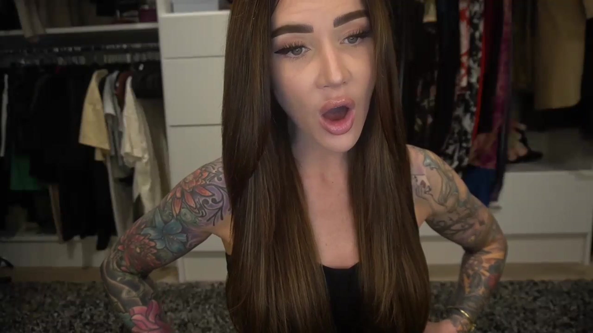 Gallery image thumbnail from VapePapi's myfreecams stream on, 10/20/2023, 21:54 image 14 of 20