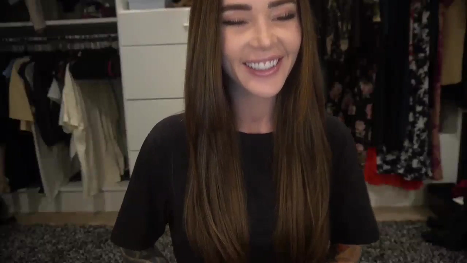 Gallery image thumbnail from VapePapi's myfreecams stream on, 10/29/2023, 19:42 image 9 of 20