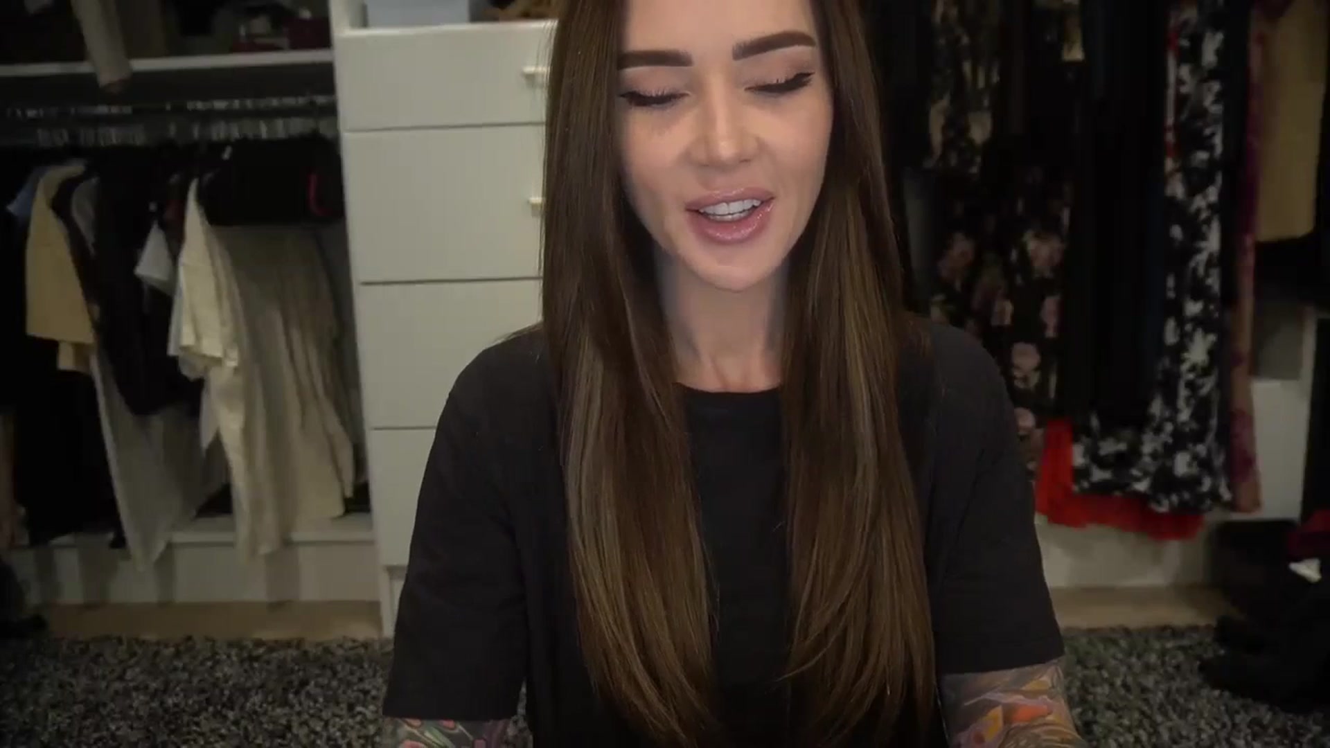 Gallery image thumbnail from VapePapi's myfreecams stream on, 10/29/2023, 19:42 image 2 of 20