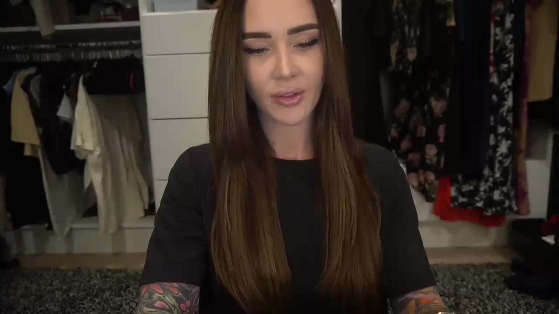 Gallery image thumbnail from VapePapi's myfreecams stream on, 10/29/2023, 19:42 image 12 of 20