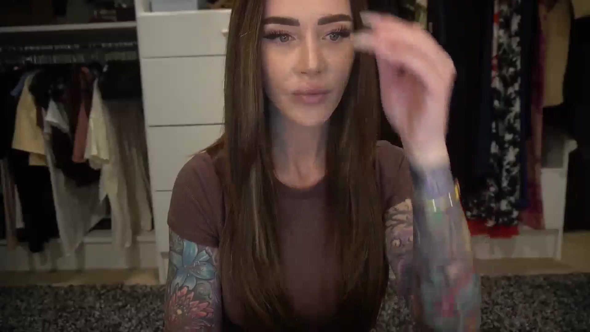 Gallery image thumbnail from VapePapi's myfreecams stream on, 11/07/2023, 22:23 image 2 of 20