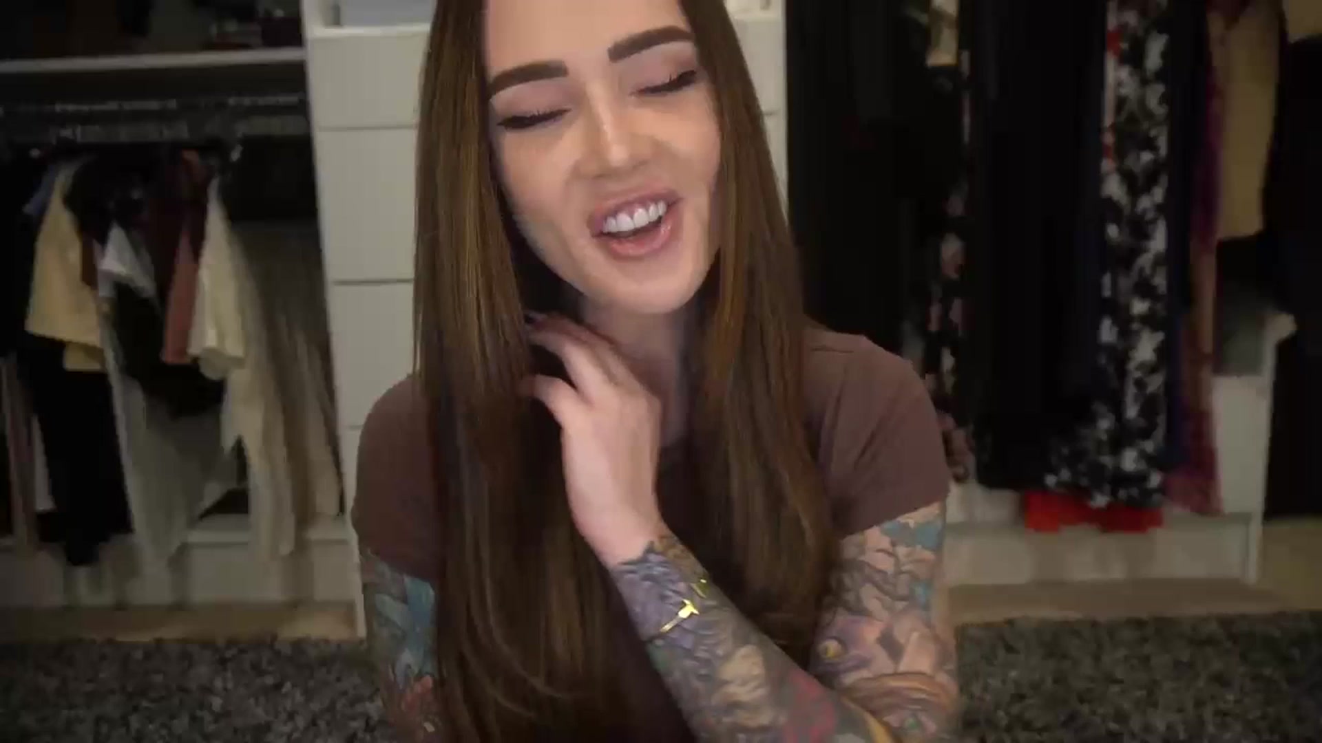 Gallery image thumbnail from VapePapi's myfreecams stream on, 11/07/2023, 22:23 image 14 of 20