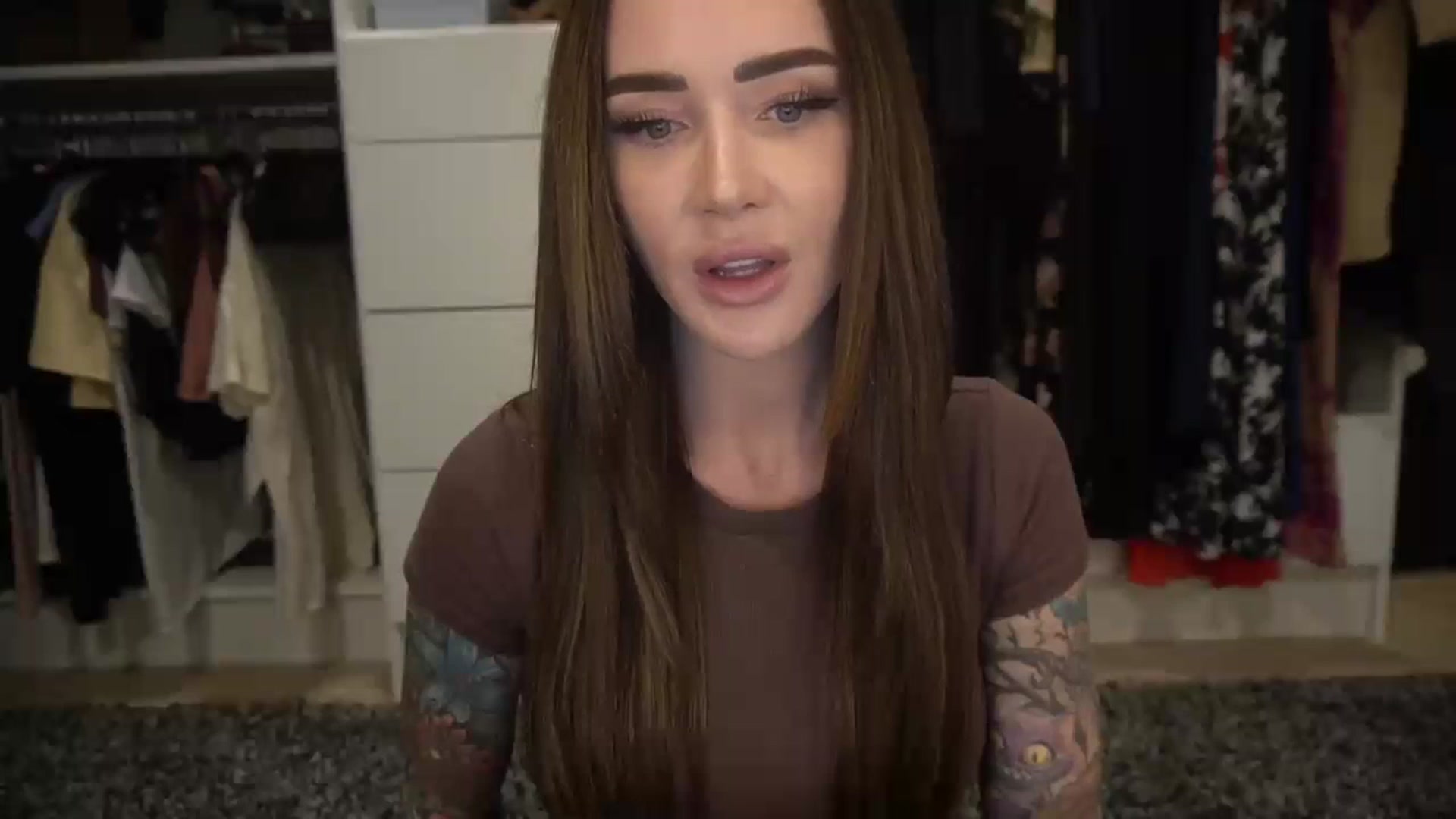 Gallery image thumbnail from VapePapi's myfreecams stream on, 11/07/2023, 22:23 image 12 of 20