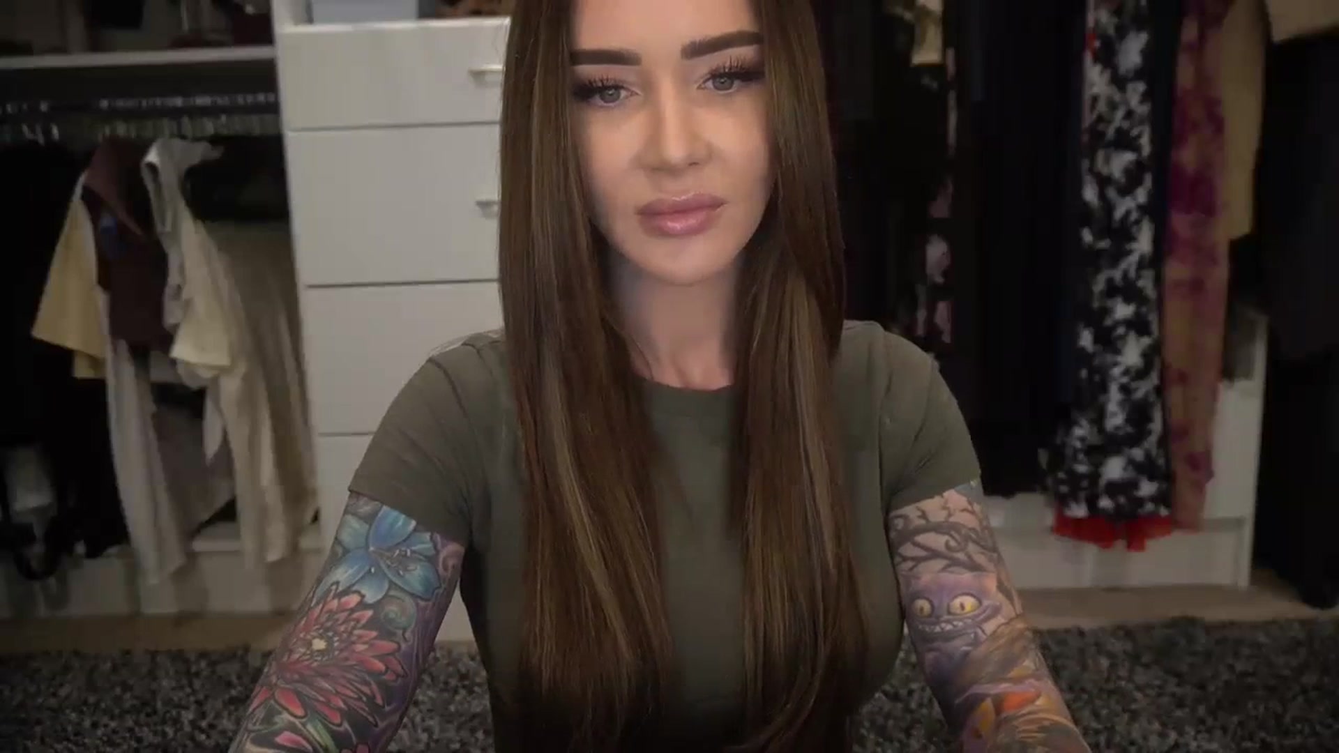 Gallery image thumbnail from VapePapi's myfreecams stream on, 11/19/2023, 20:42 image 11 of 20
