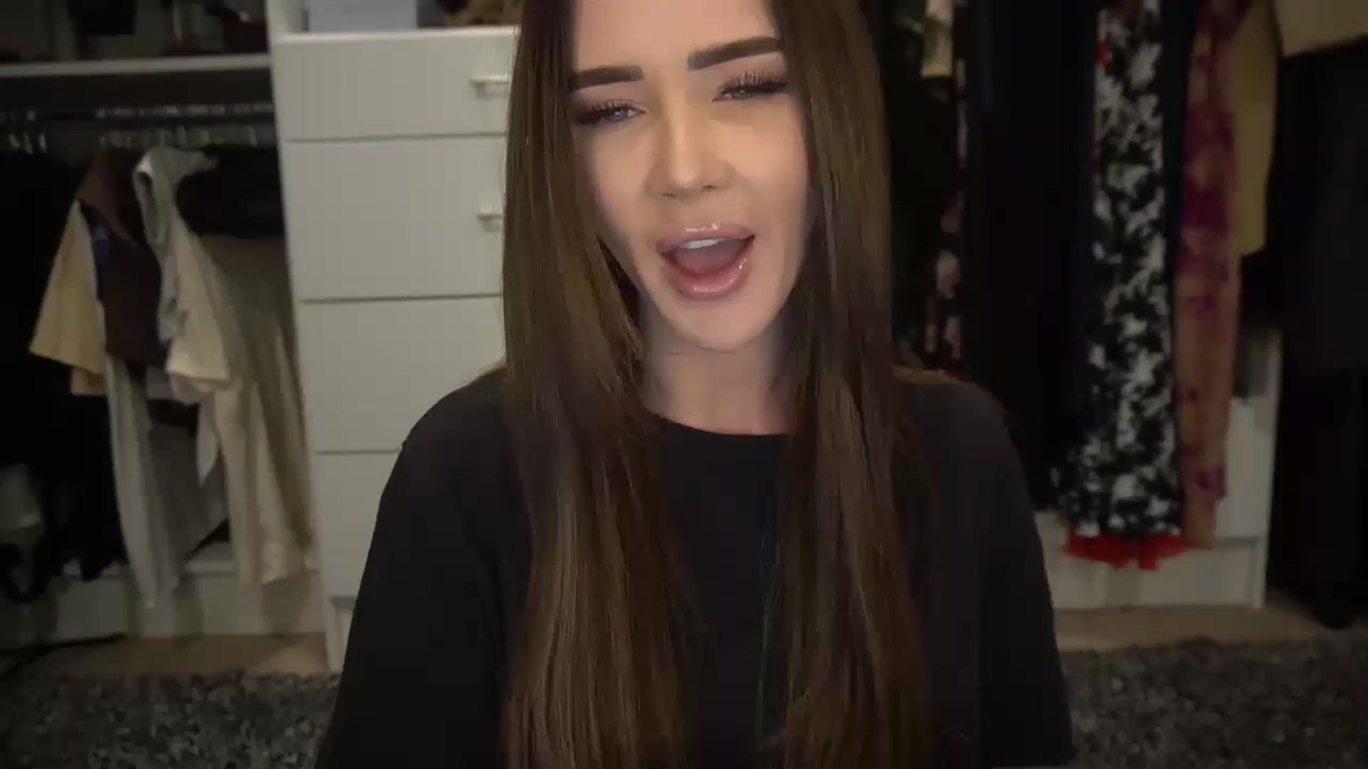 Gallery image thumbnail from VapePapi's myfreecams stream on, 11/21/2023, 22:57 image 9 of 20