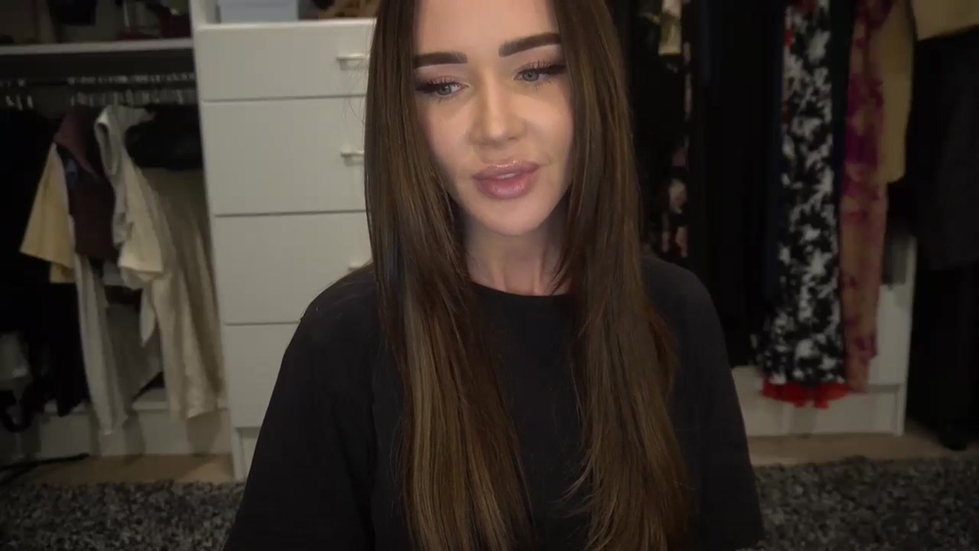 Gallery image thumbnail from VapePapi's myfreecams stream on, 11/21/2023, 22:57 image 15 of 20