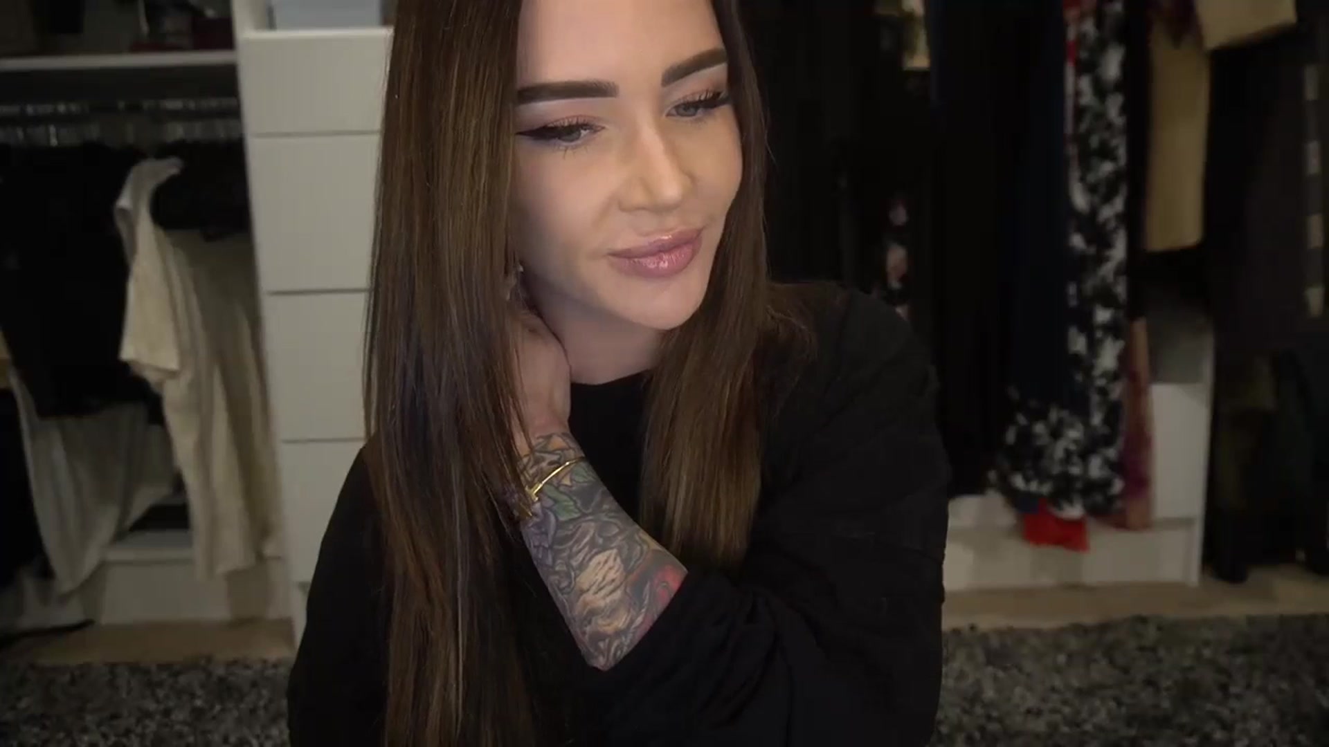 Gallery image thumbnail from VapePapi's myfreecams stream on, 11/28/2023, 23:04 image 8 of 20