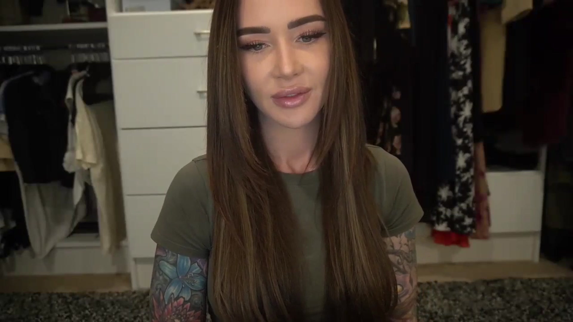 Gallery image thumbnail from VapePapi's myfreecams stream on, 12/03/2023, 20:53 image 10 of 20