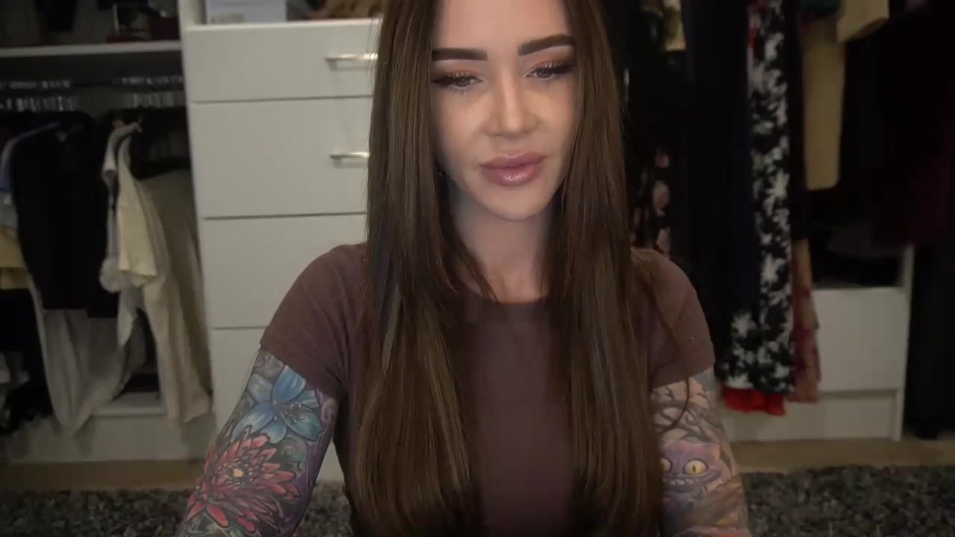 Gallery image thumbnail from VapePapi's myfreecams stream on, 12/04/2023, 22:49 image 12 of 20