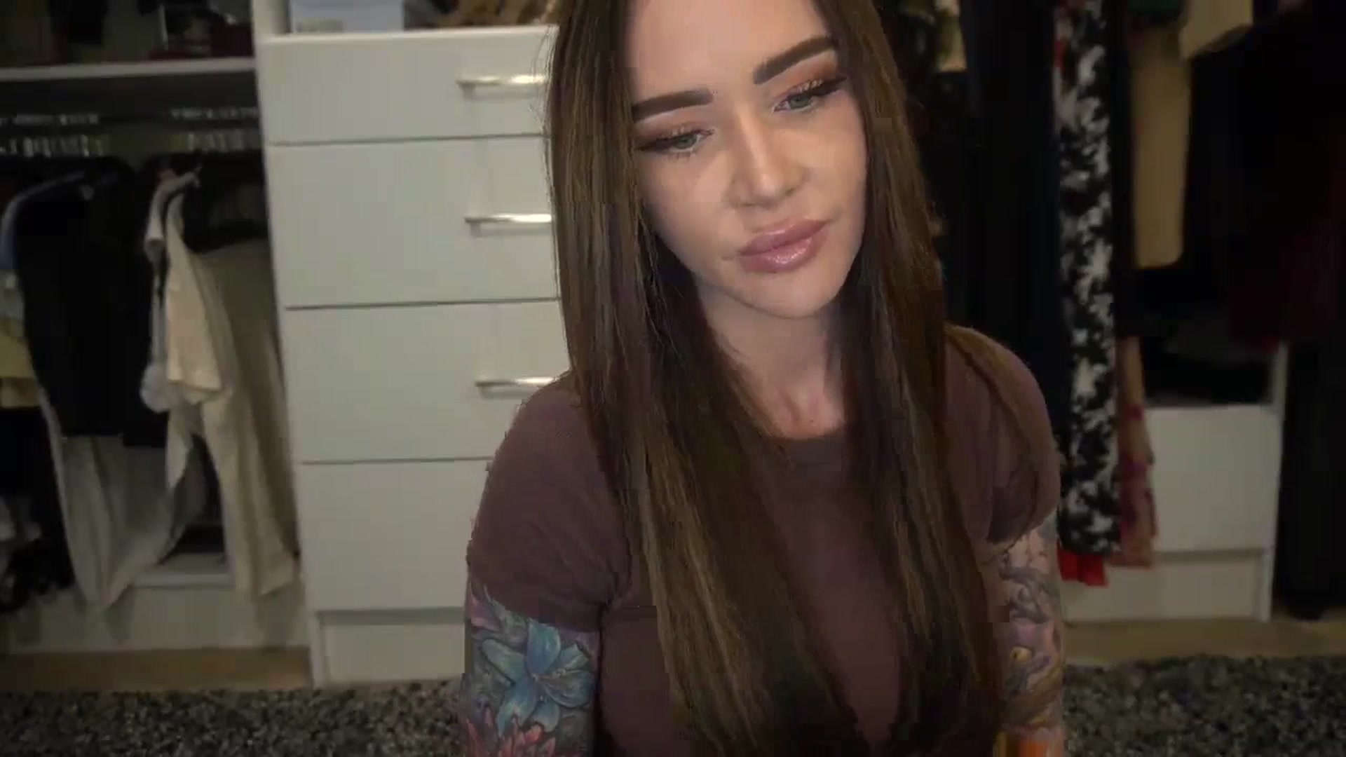 Gallery image thumbnail from VapePapi's myfreecams stream on, 12/04/2023, 22:49 image 15 of 20