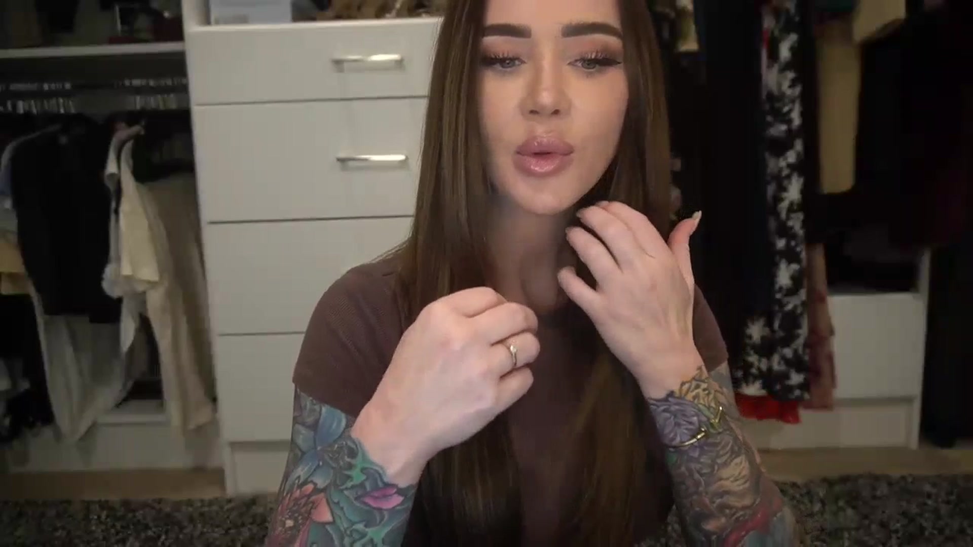 Gallery image thumbnail from VapePapi's myfreecams stream on, 12/04/2023, 22:49 image 19 of 20