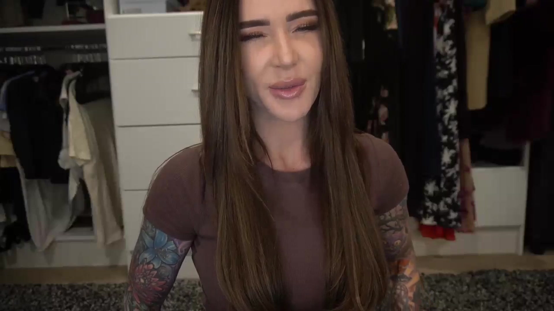 Gallery image thumbnail from VapePapi's myfreecams stream on, 12/04/2023, 22:49 image 6 of 20