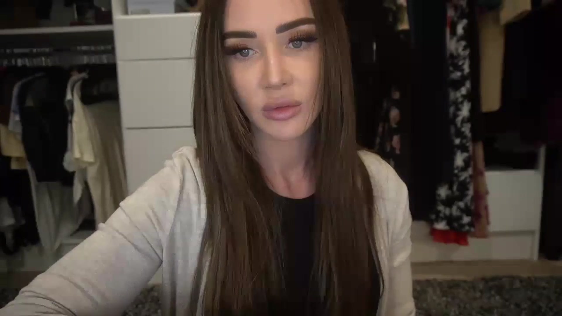 Gallery image thumbnail from VapePapi's myfreecams stream on, 12/05/2023, 22:51 image 14 of 20